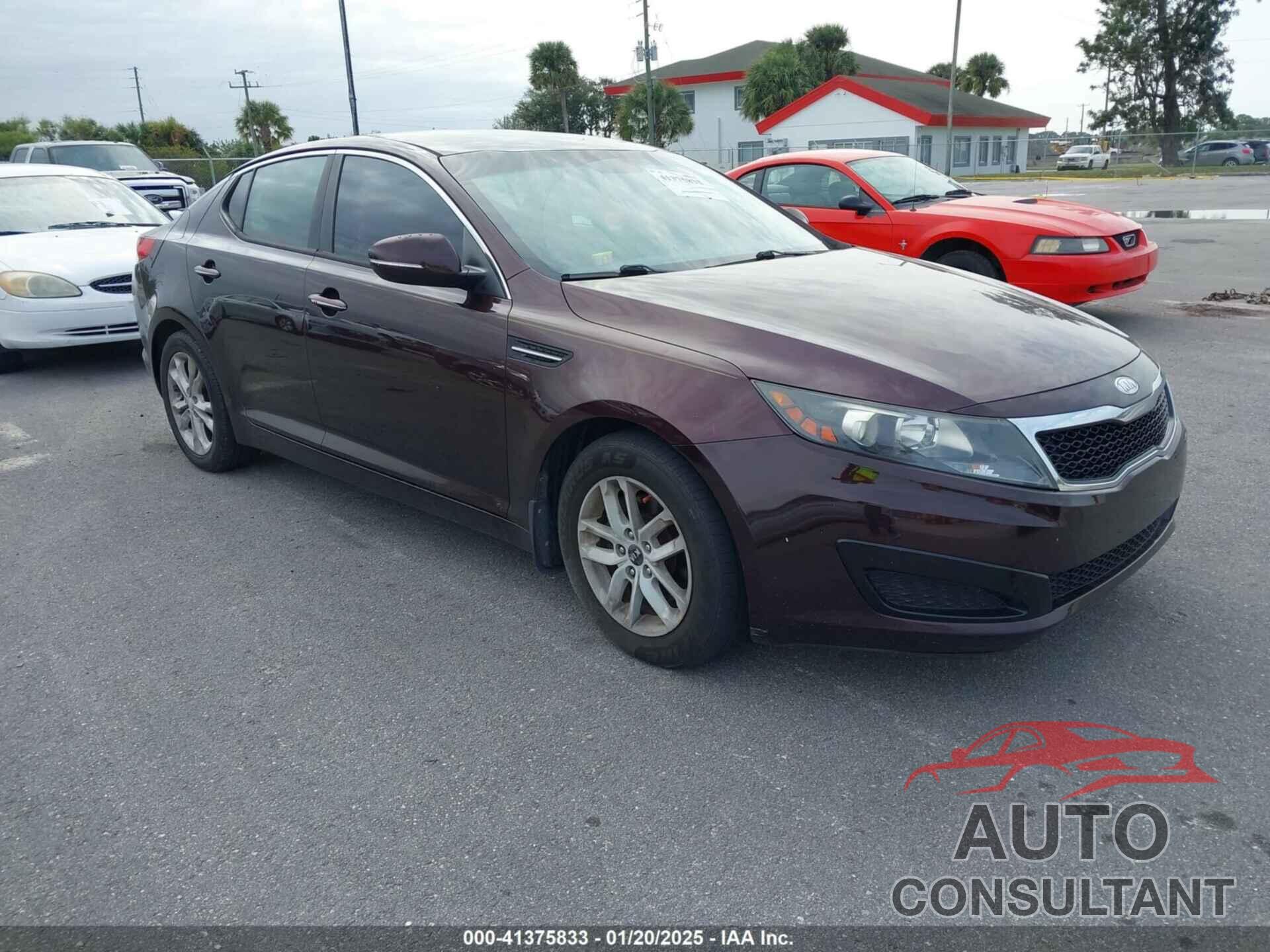 KIA OPTIMA 2011 - KNAGM4A78B5122257