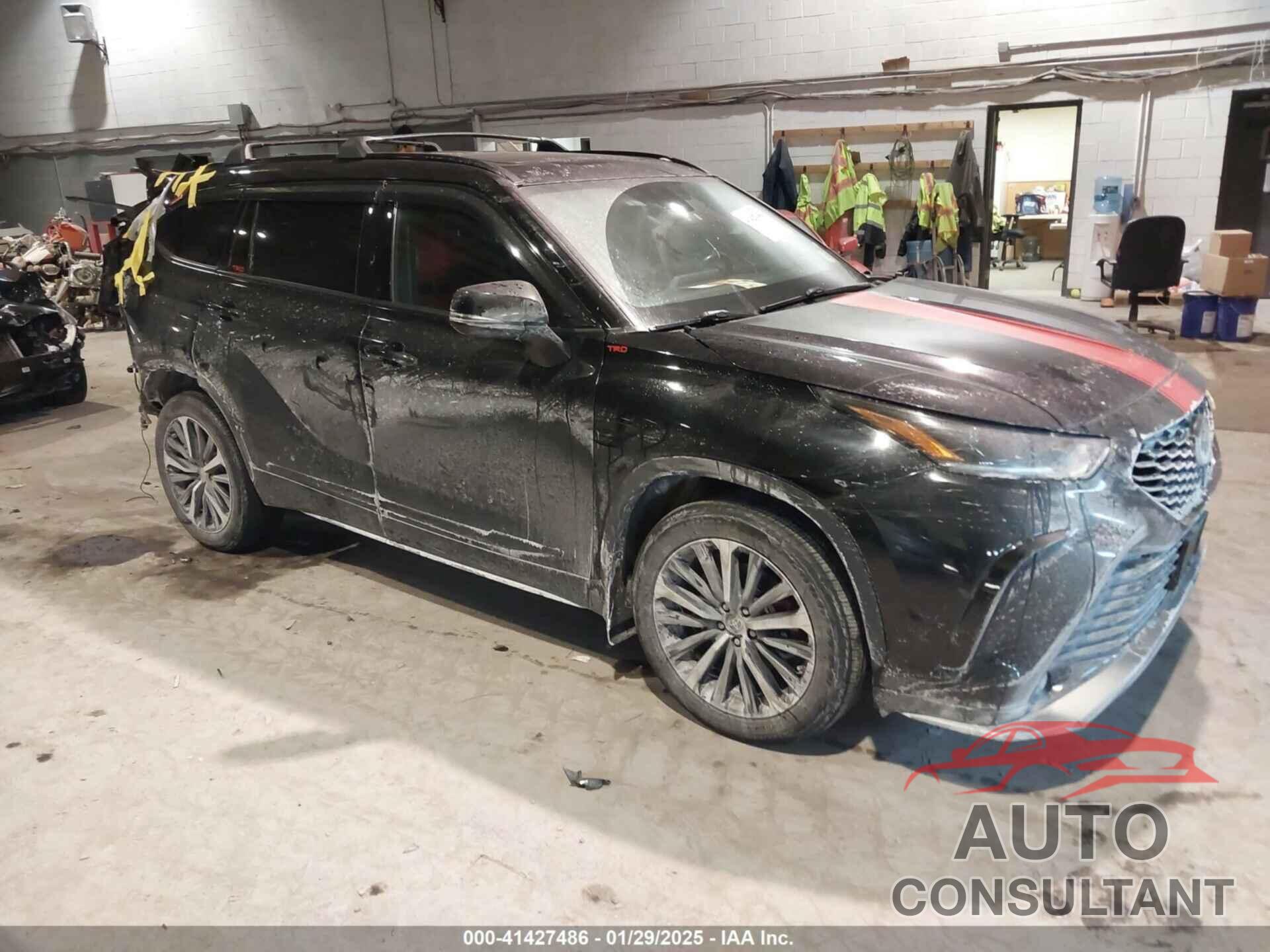 TOYOTA HIGHLANDER 2022 - 5TDJZRBH2NS217359