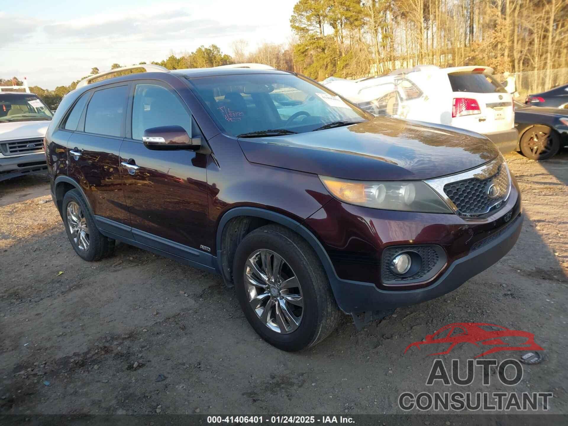 KIA SORENTO 2011 - 5XYKUDA25BG033707
