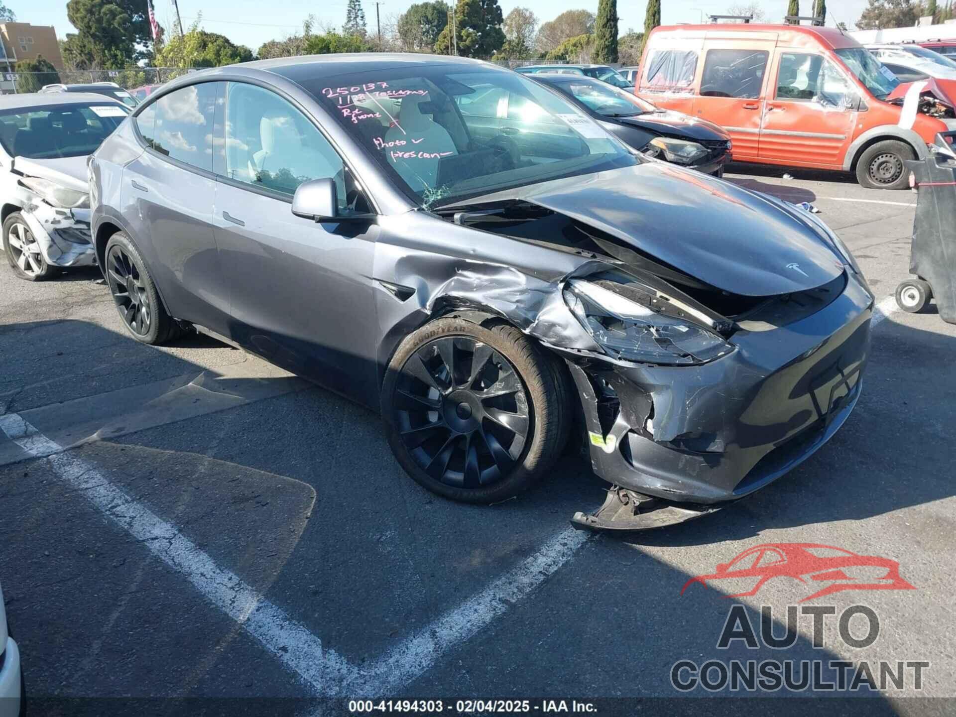 TESLA MODEL Y 2023 - 7SAYGAEE7PF648653