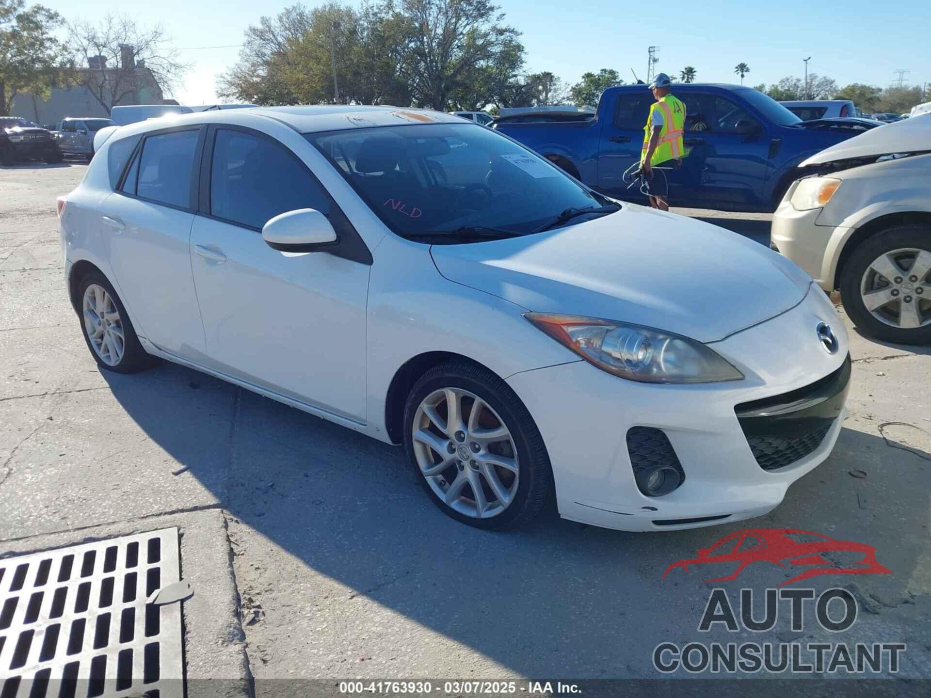 MAZDA MAZDA3 2012 - JM1BL1L55C1512090