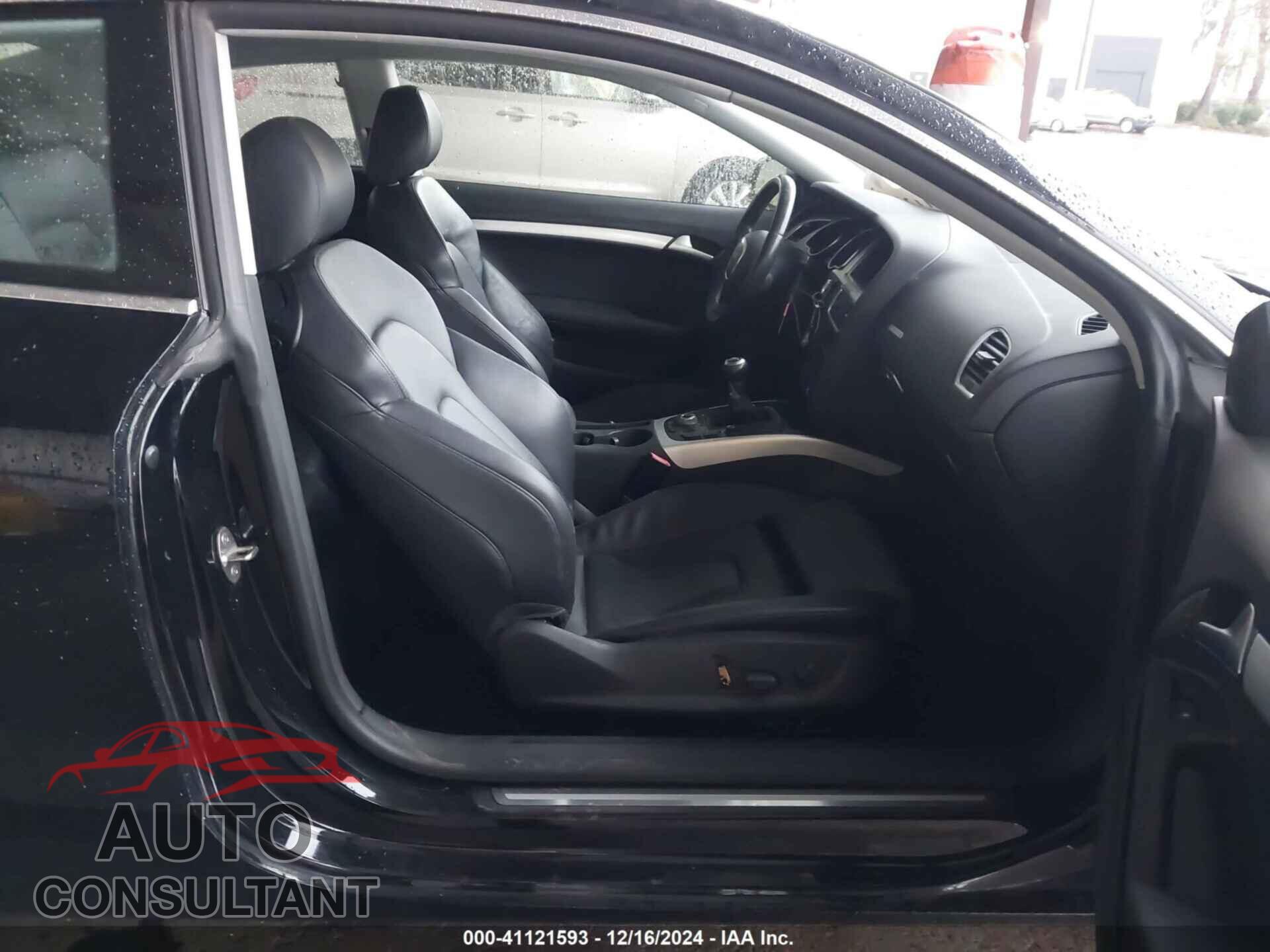 AUDI A5 2012 - WAURFAFRXCA008605
