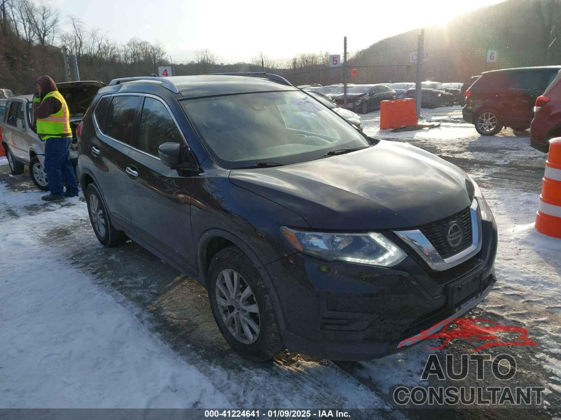 NISSAN ROGUE 2019 - KNMAT2MV9KP526747