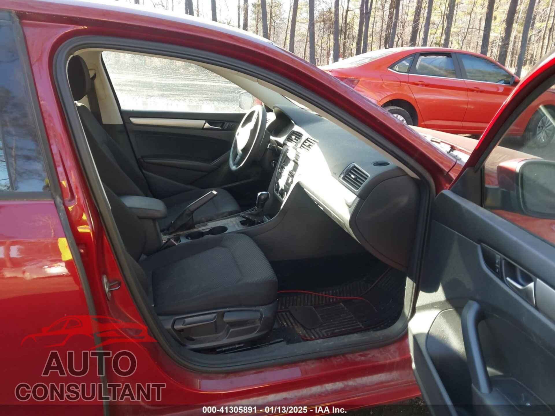 VOLKSWAGEN PASSAT 2015 - 1VWAT7A33FC007414