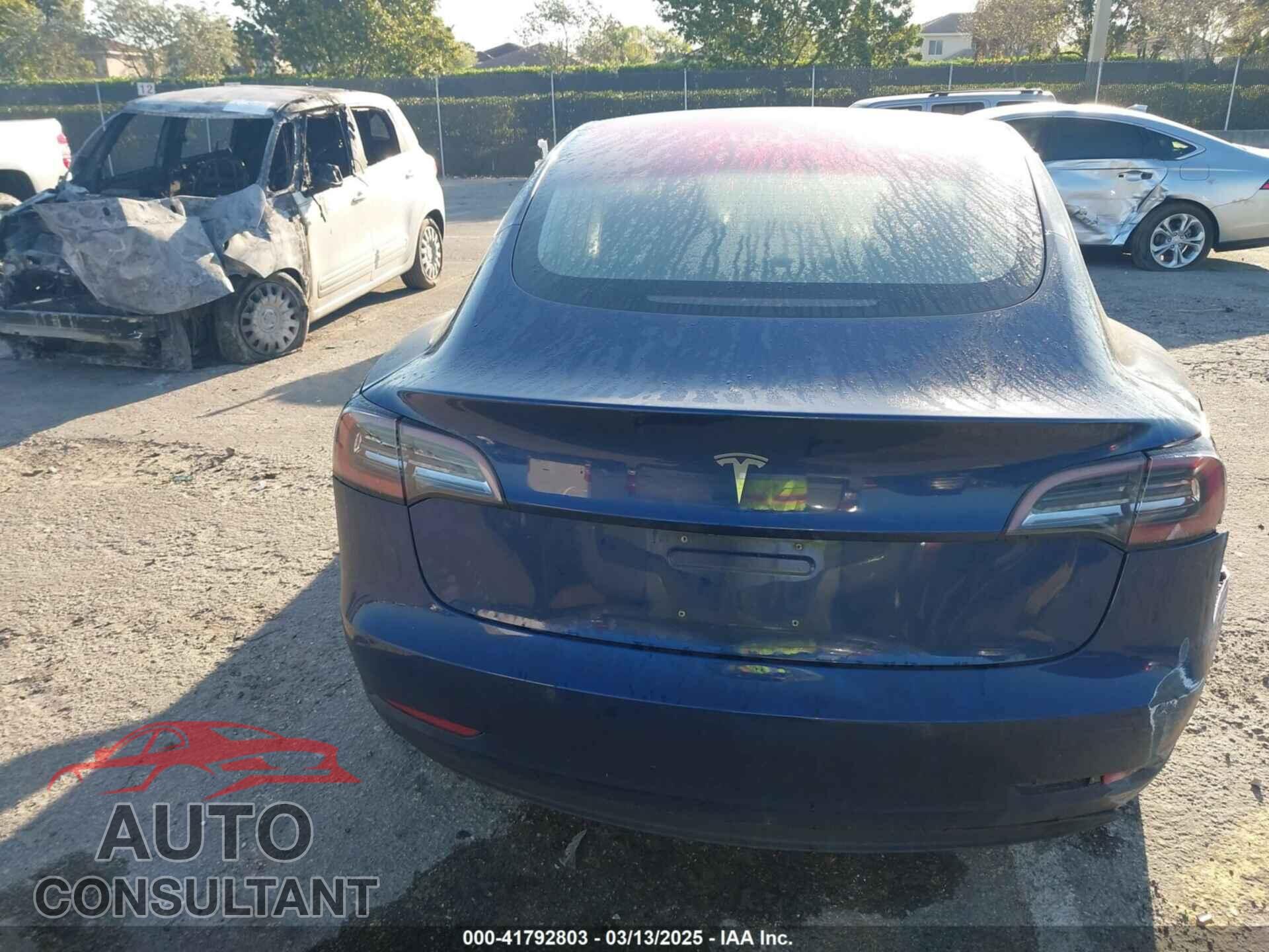 TESLA MODEL 3 2018 - 5YJ3E1EA2JF049824