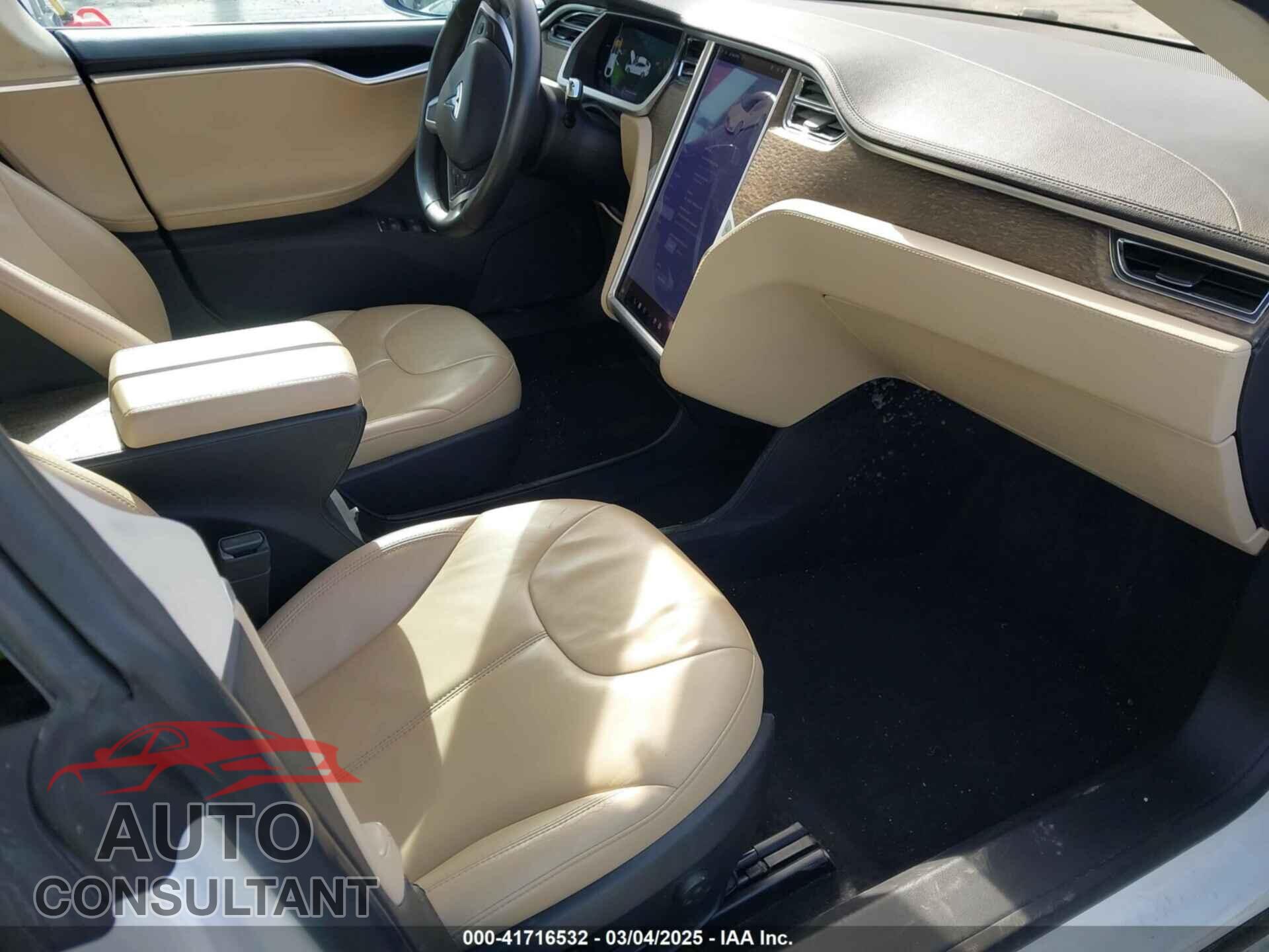 TESLA MODEL S 2013 - 5YJSA1DG2DFP07739