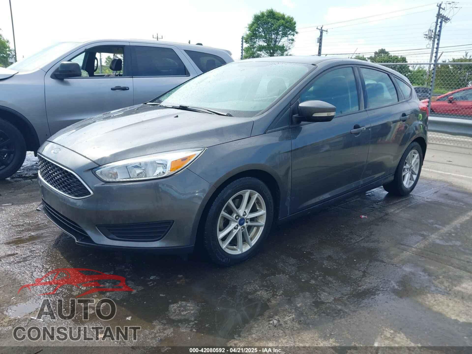 FORD FOCUS 2017 - 1FADP3K27HL201763