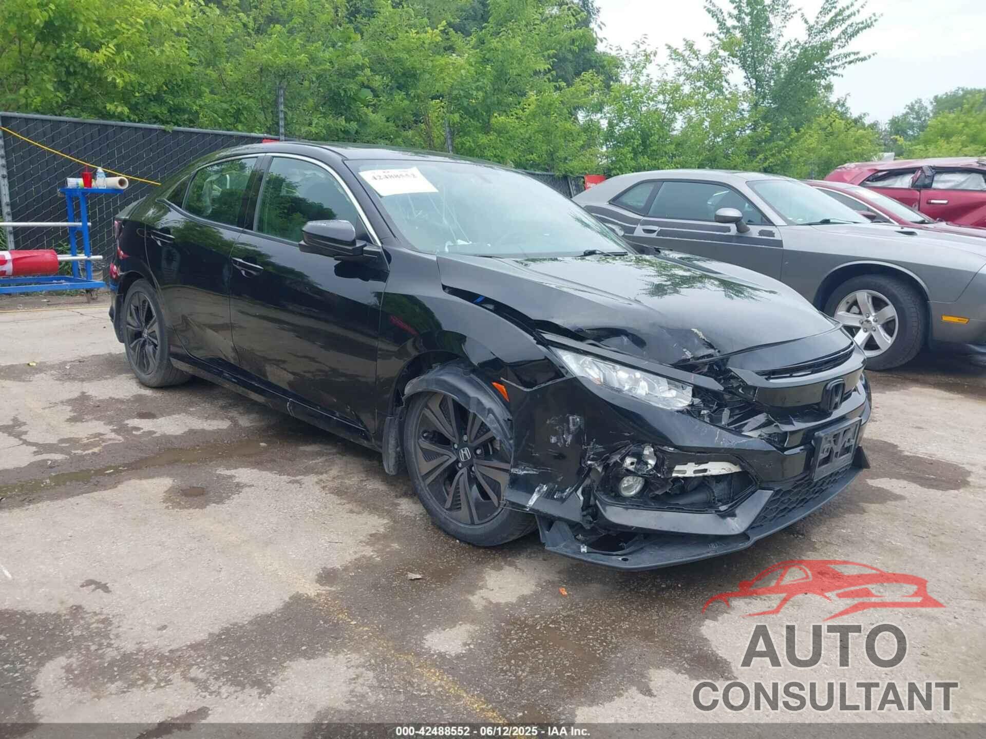 HONDA CIVIC 2018 - SHHFK7H71JU222465