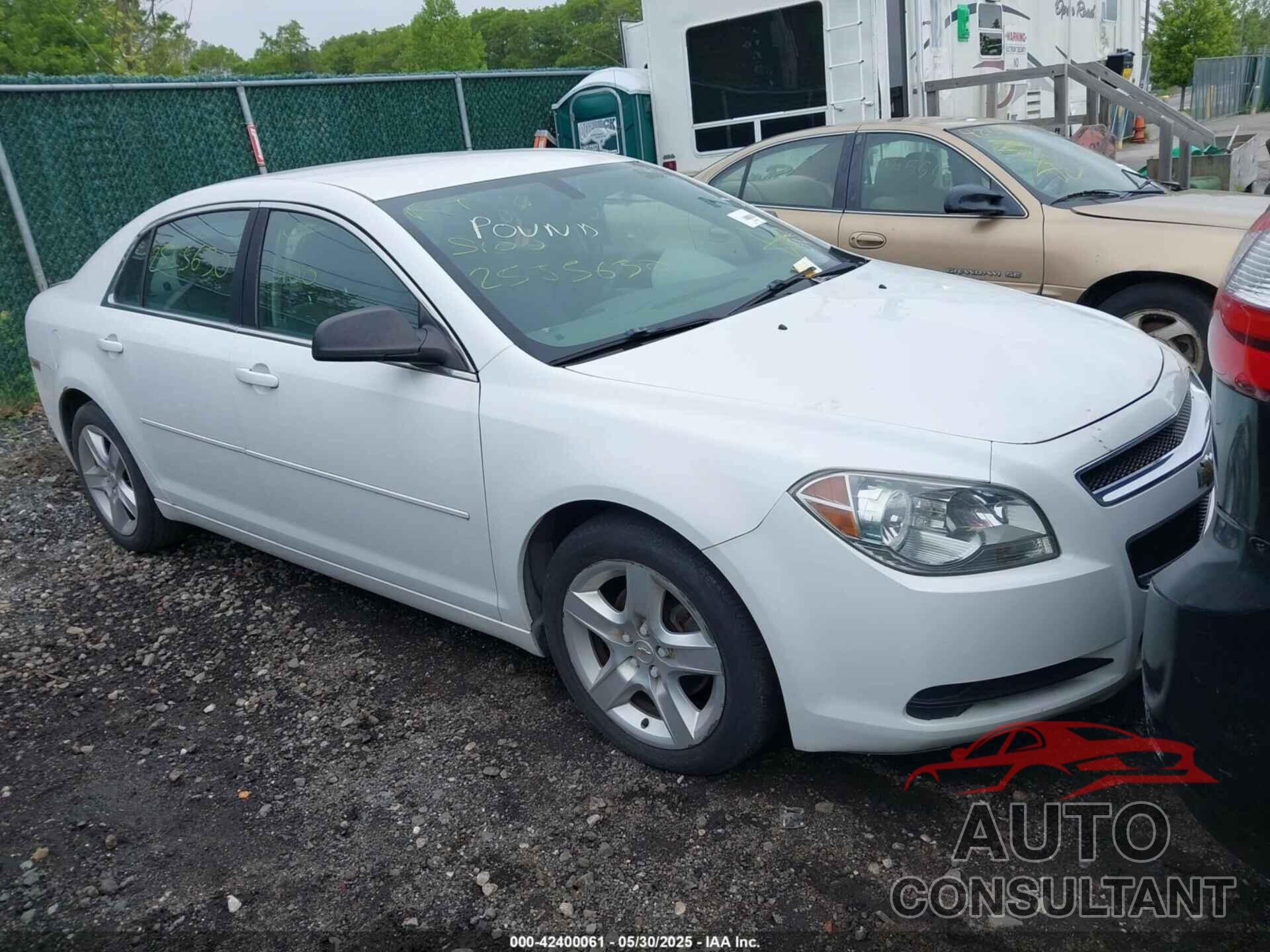 CHEVROLET MALIBU 2011 - 1G1ZB5E1XBF164204