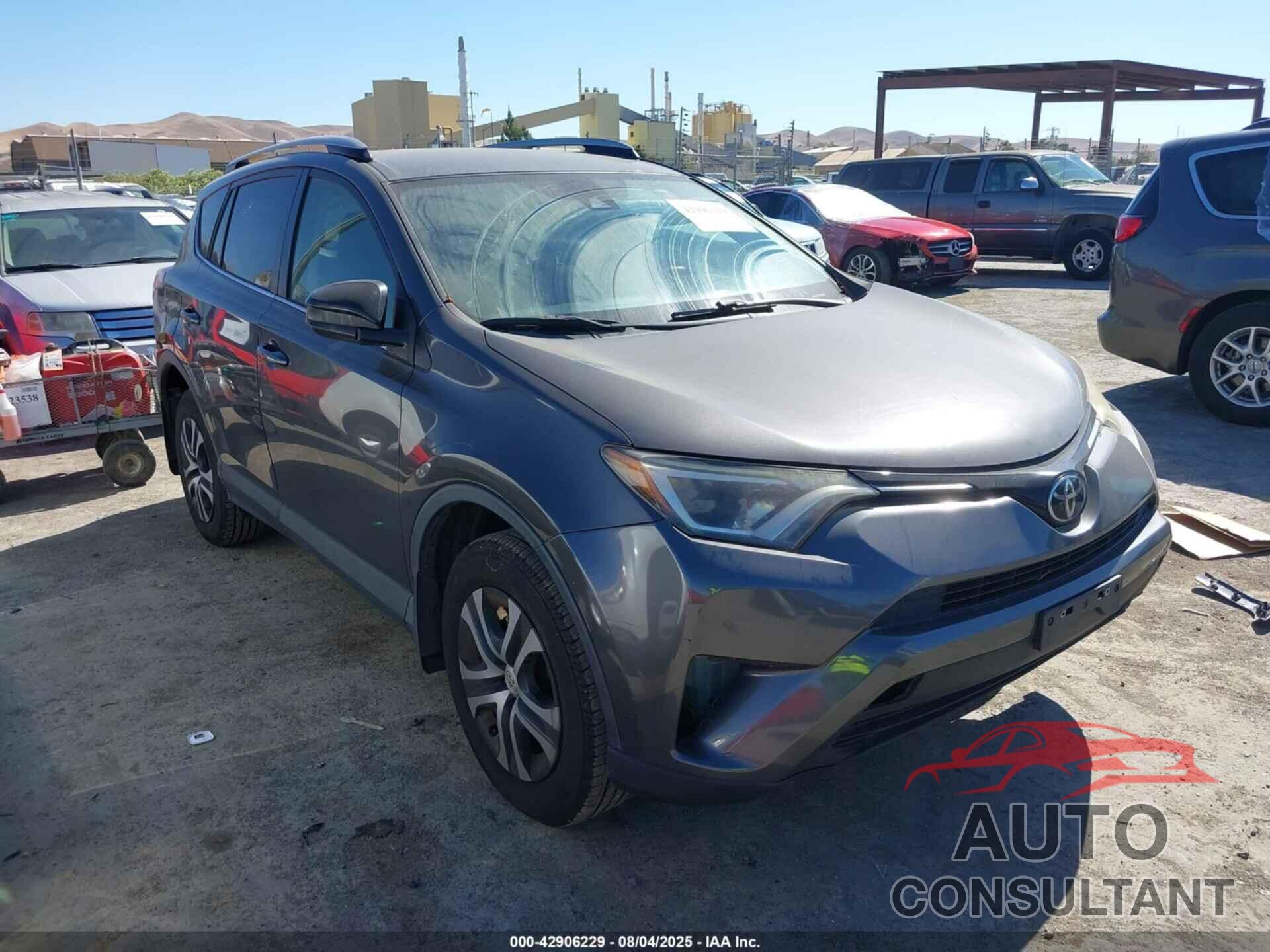 TOYOTA RAV4 2017 - JTMZFREV7HJ133505