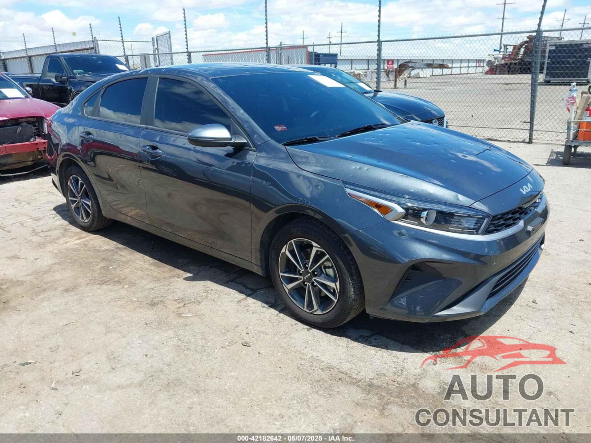 KIA FORTE 2024 - 3KPF24AD9RE819395