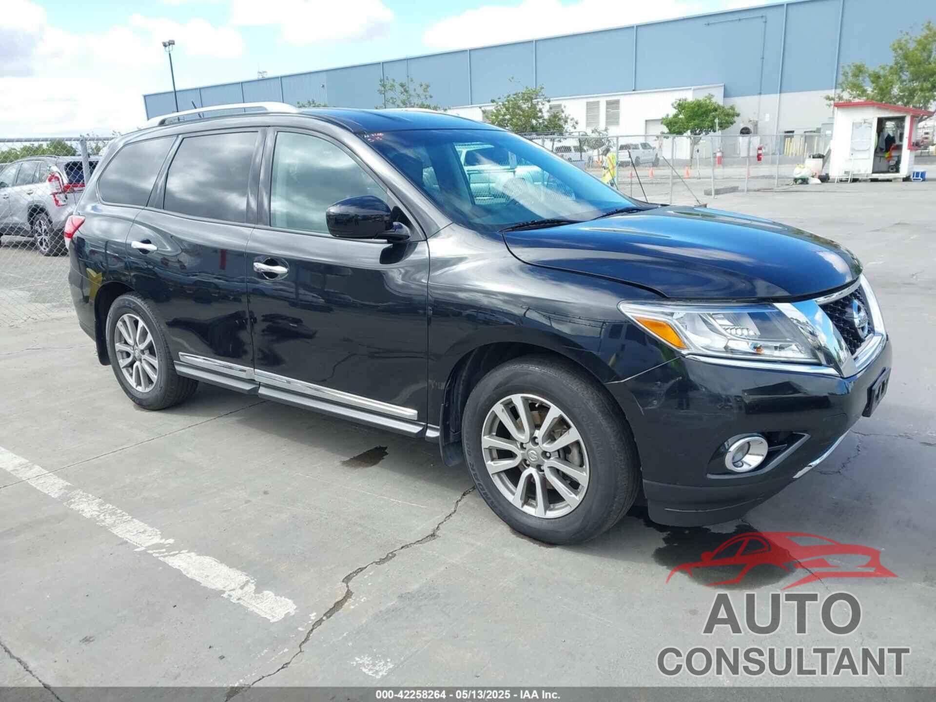 NISSAN PATHFINDER 2015 - 5N1AR2MN7FC682812