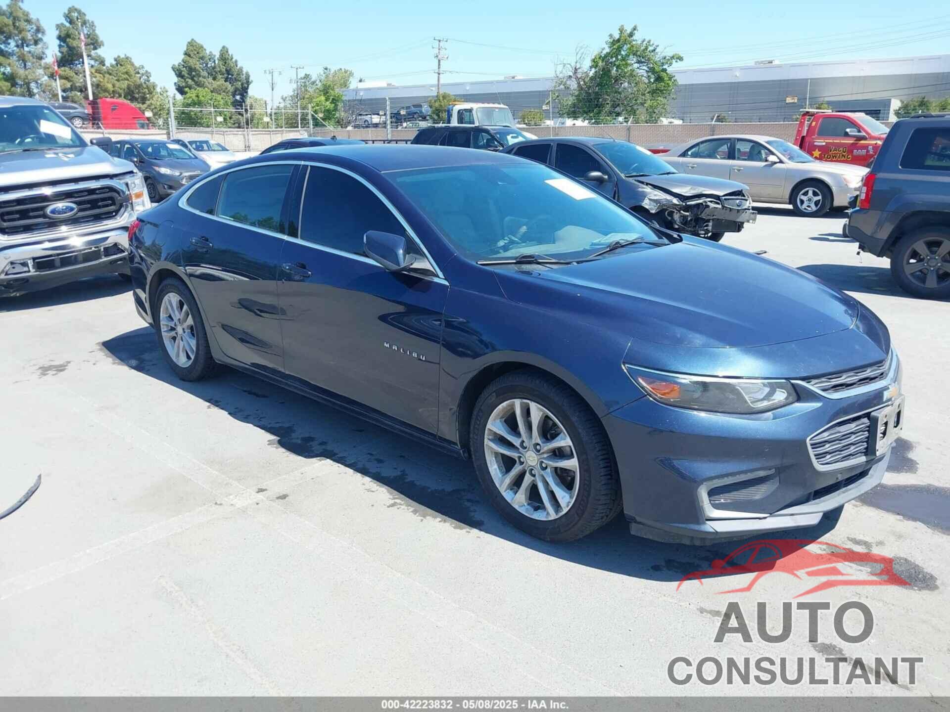 CHEVROLET MALIBU 2017 - 1G1ZE5ST7HF143512