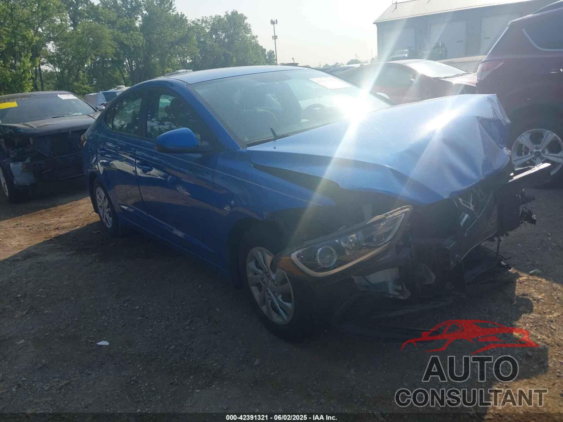 HYUNDAI ELANTRA 2018 - KMHD74LF9JU677915