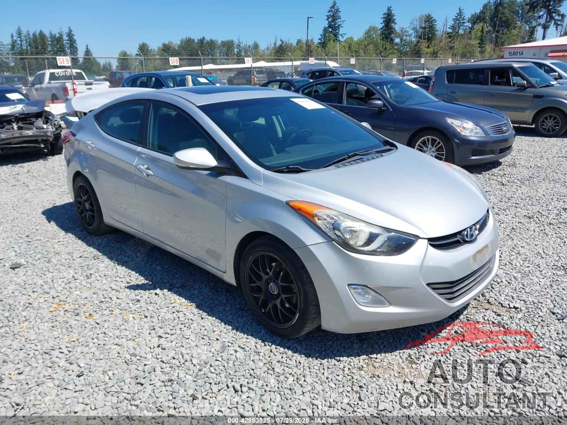 HYUNDAI ELANTRA 2013 - 5NPDH4AE1DH282587