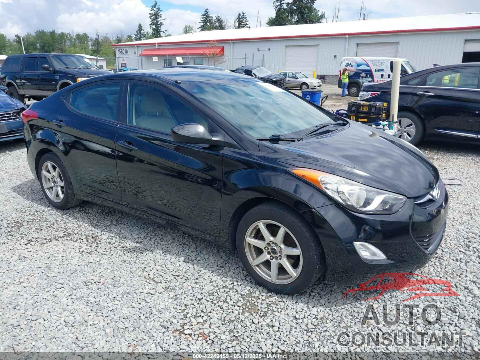 HYUNDAI ELANTRA 2012 - KMHDH4AE0CU363189