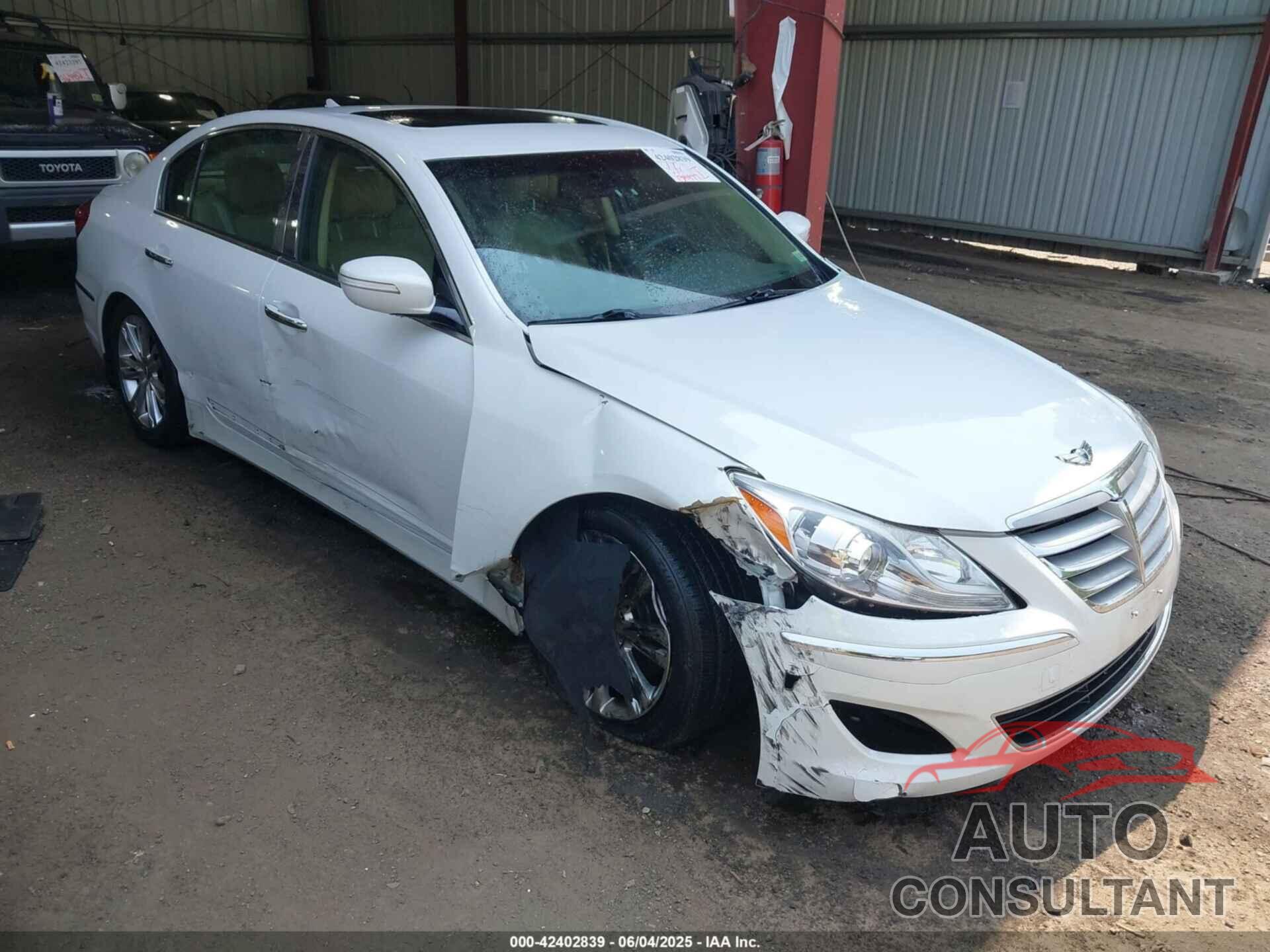 HYUNDAI GENESIS 2013 - KMHGC4DDXDU237728
