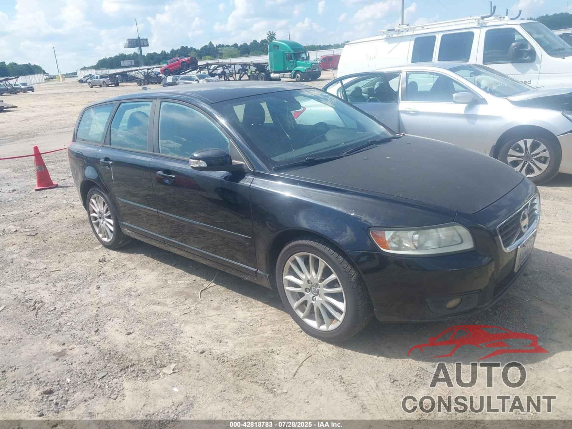 VOLVO V50 2011 - YV1672MW8B2607748