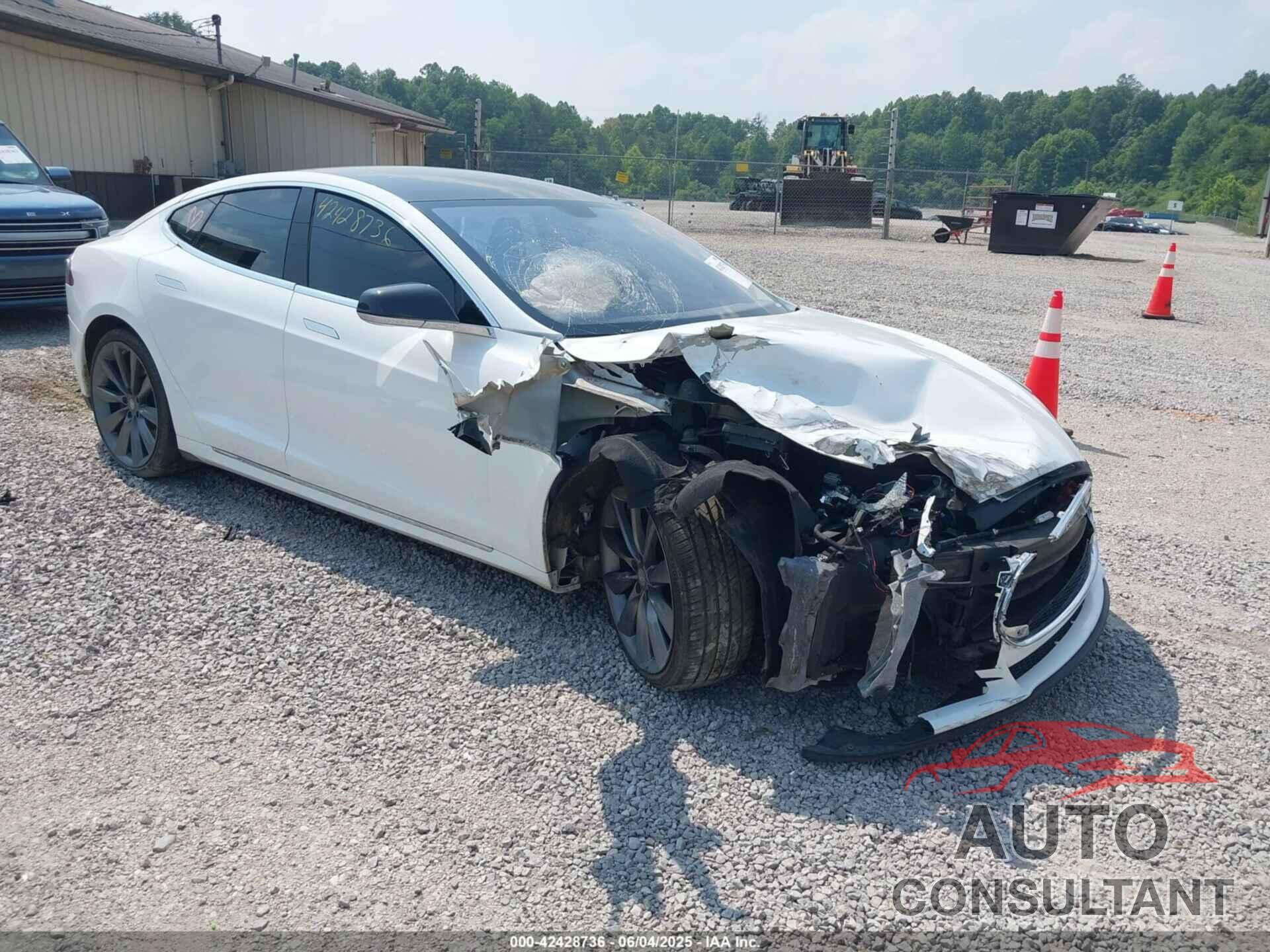 TESLA MODEL S 2013 - 5YJSA1DN6DFP16135