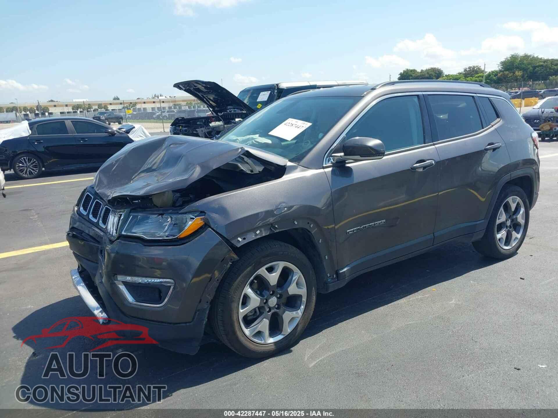 JEEP COMPASS 2019 - 3C4NJCCB2KT660077