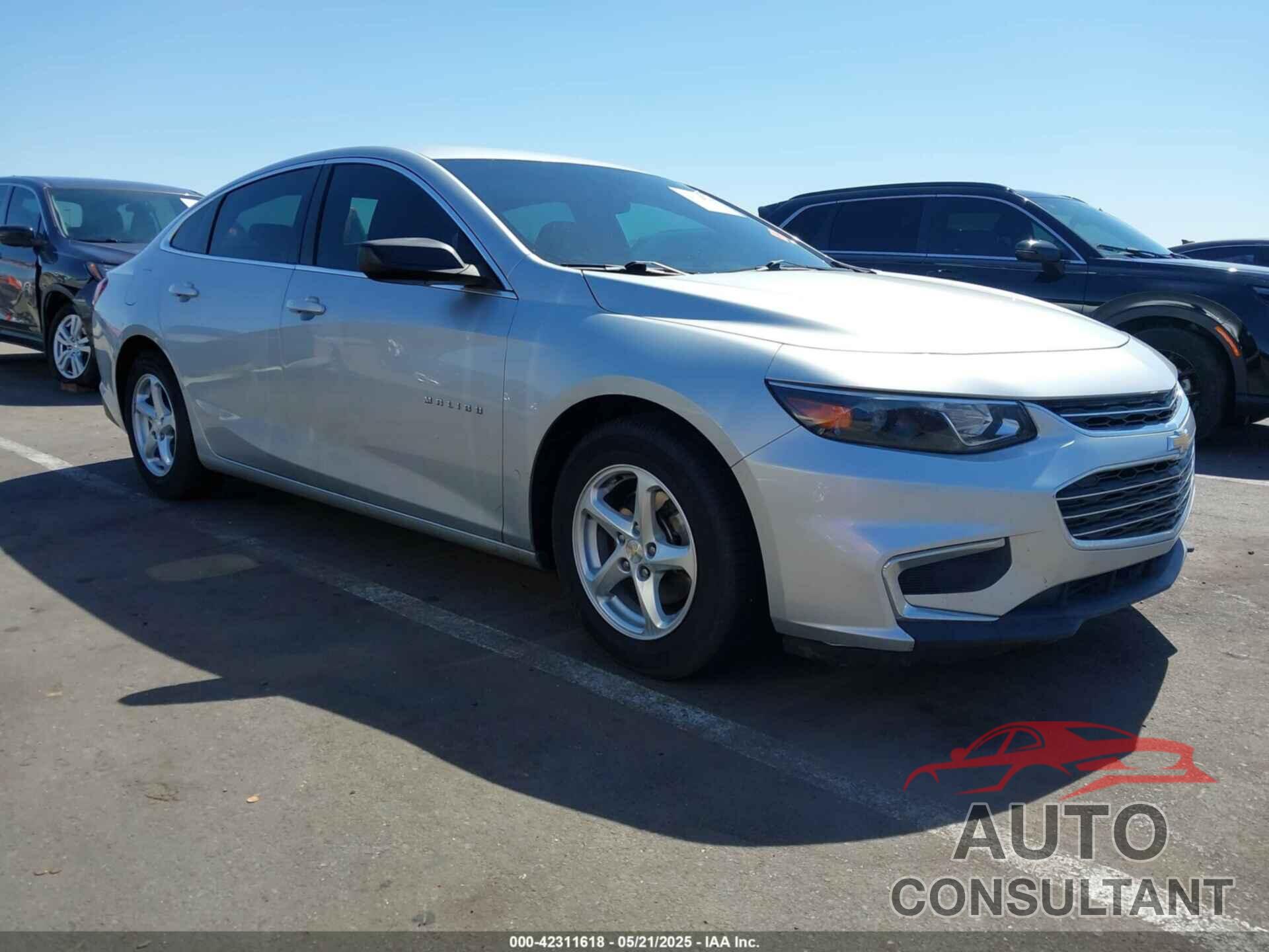 CHEVROLET MALIBU 2018 - 1G1ZB5ST0JF217027