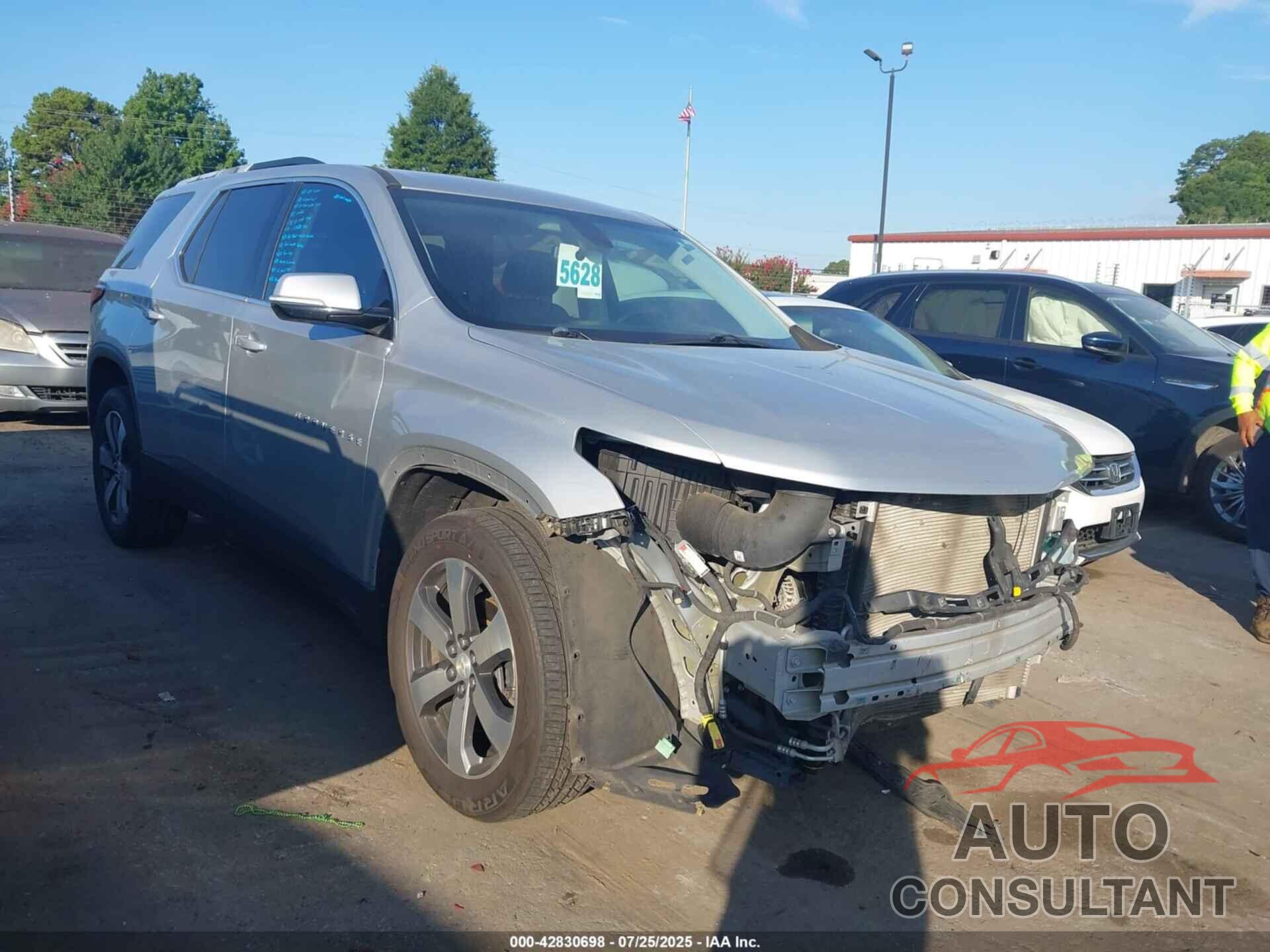 CHEVROLET TRAVERSE 2018 - 1GNERHKW1JJ100588