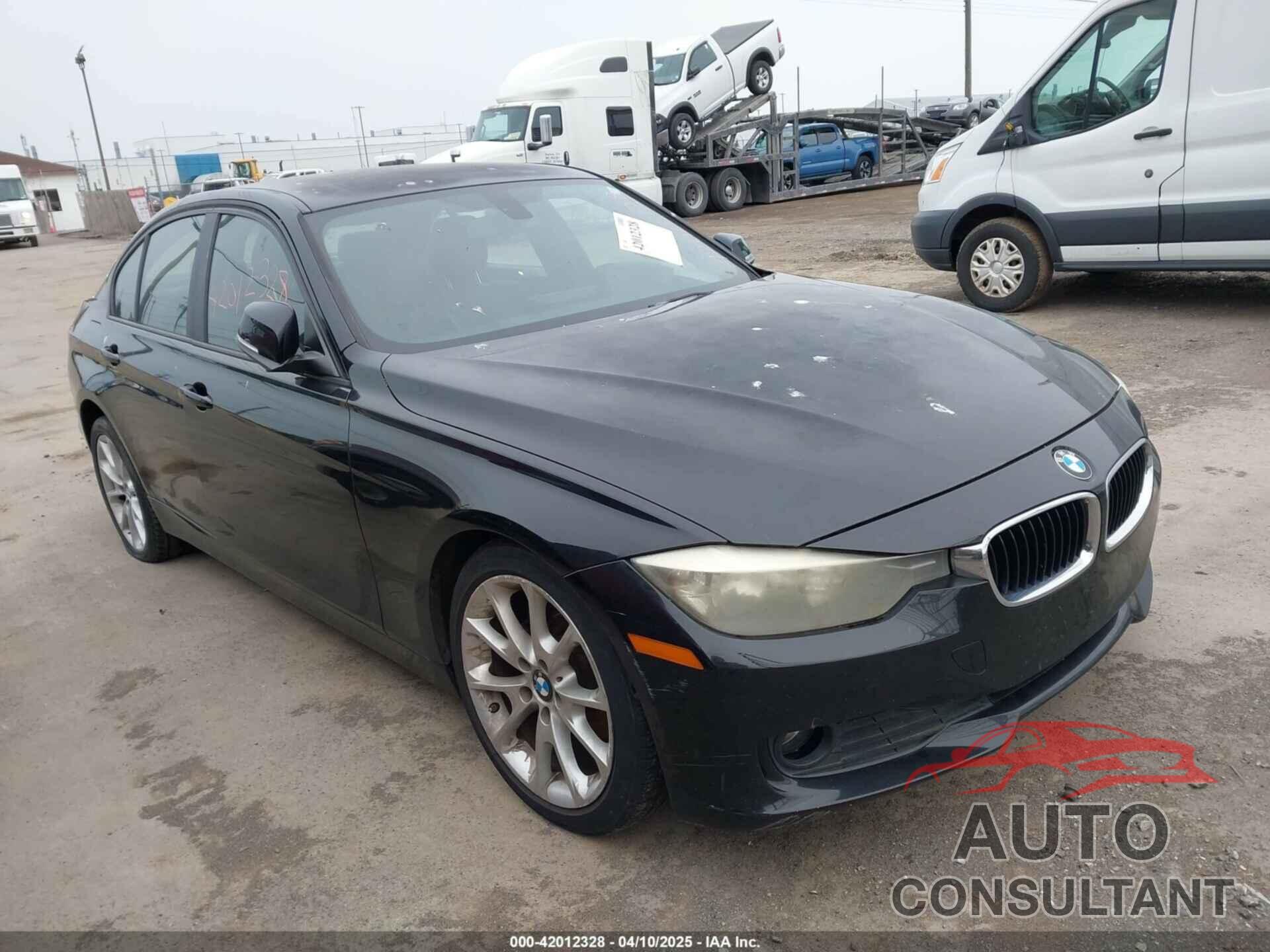 BMW 320I 2013 - WBA3C3C50DF981783