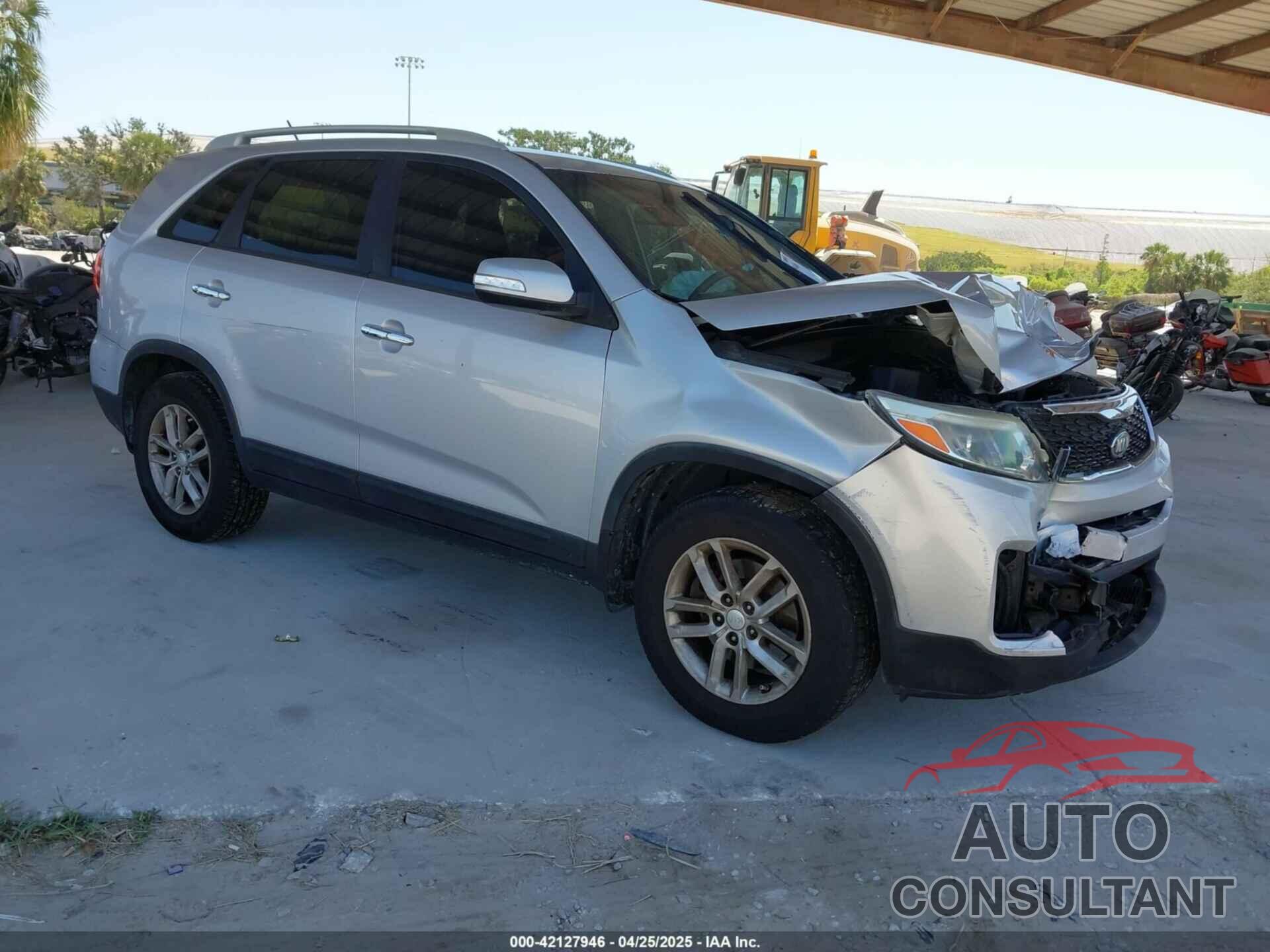 KIA SORENTO 2015 - 5XYKT4A77FG611262