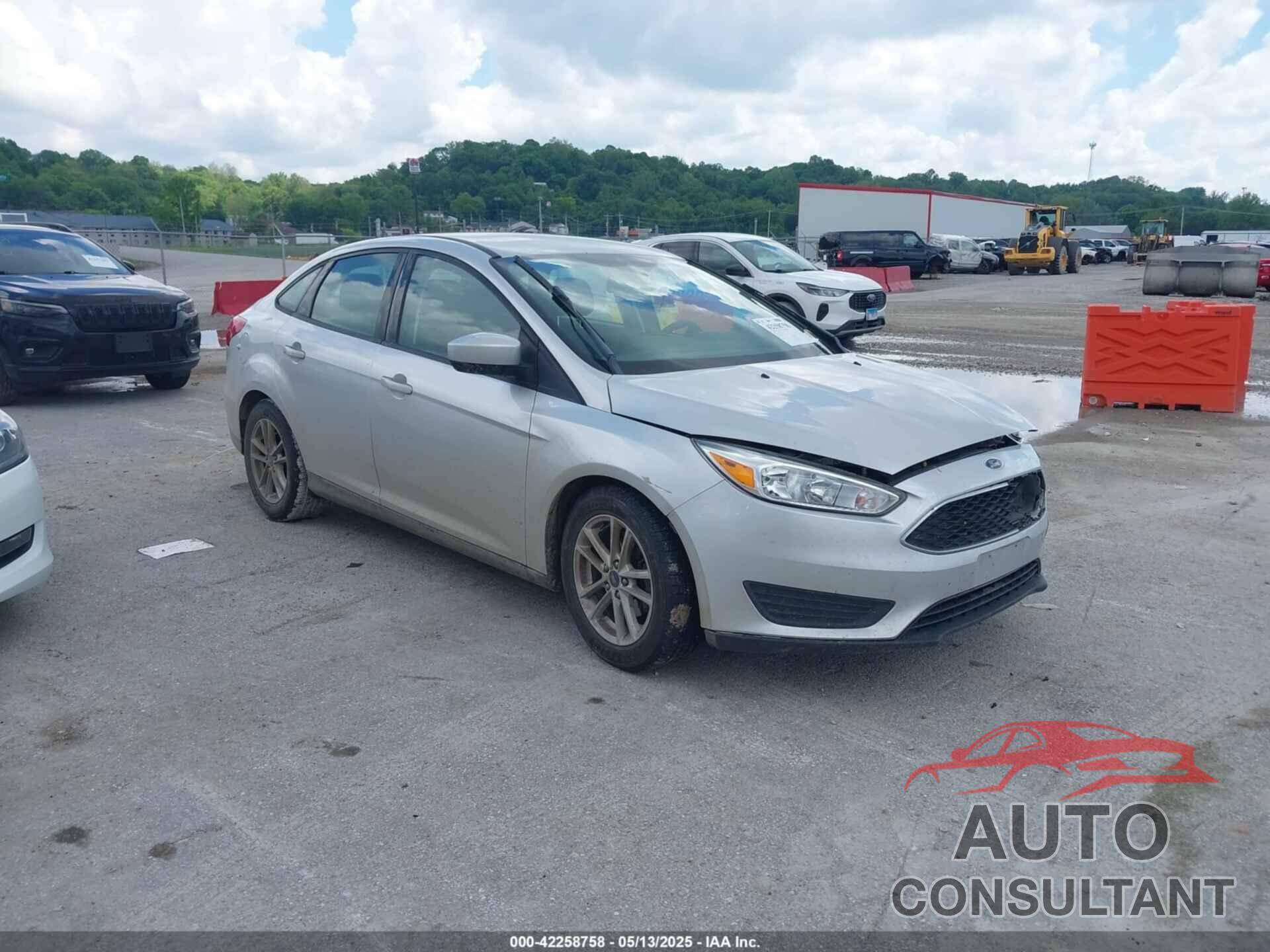 FORD FOCUS 2018 - 1FADP3FE2JL301795