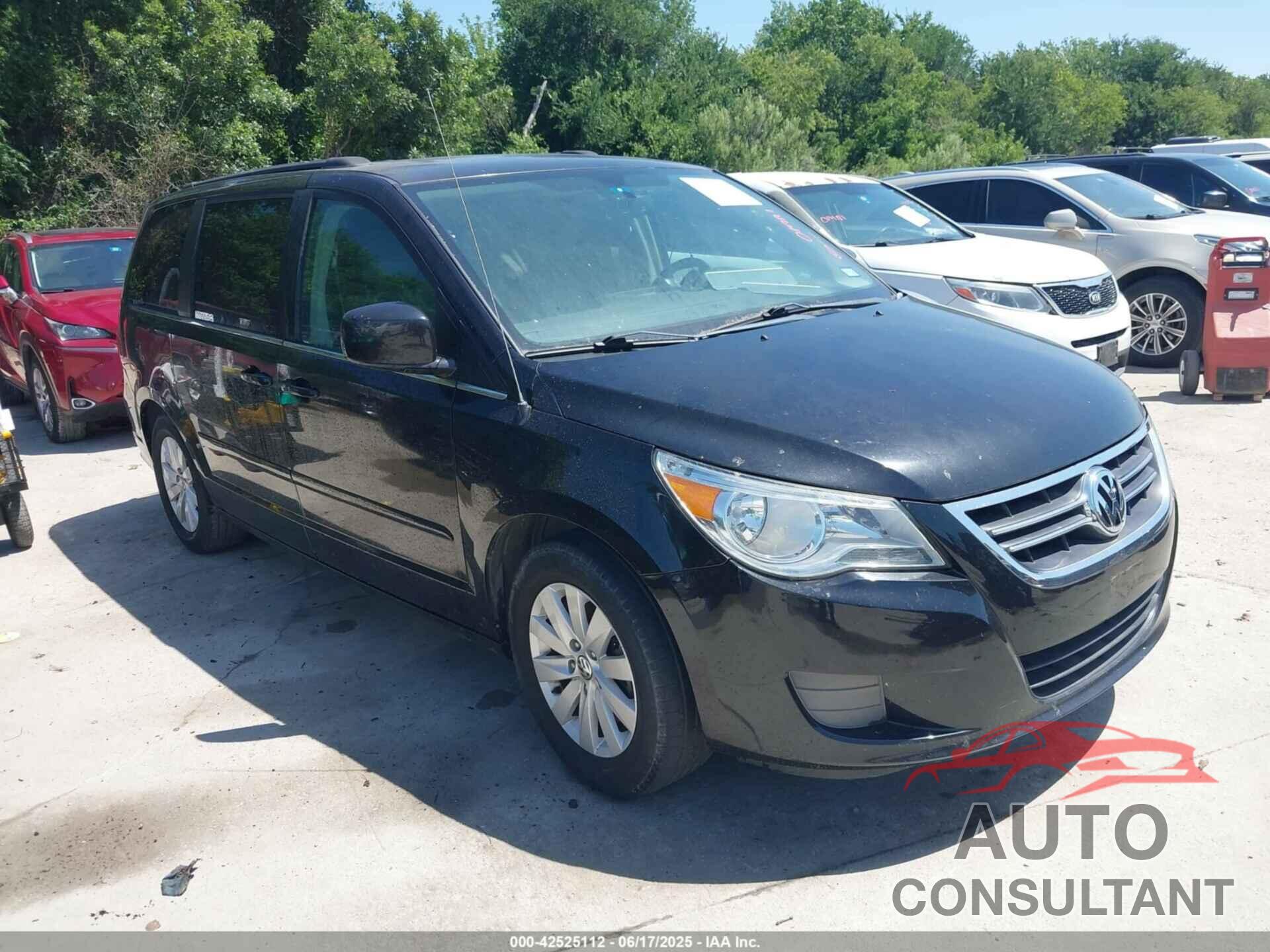 VOLKSWAGEN ROUTAN 2012 - 2C4RVACG8CR277173