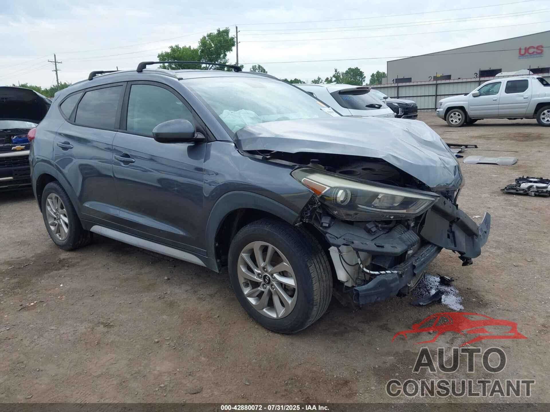 HYUNDAI TUCSON 2017 - KM8J3CA49HU409600