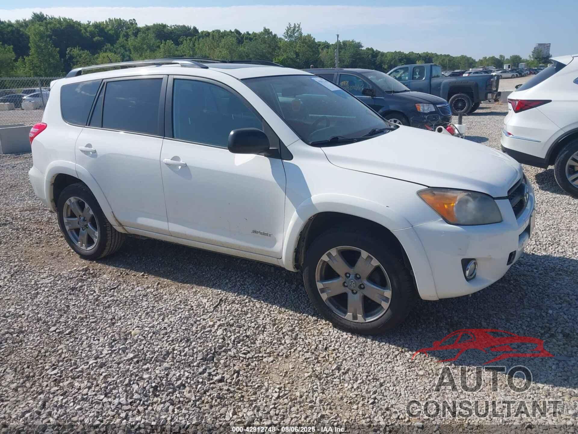 TOYOTA RAV4 2011 - 2T3RF4DV5BW102606