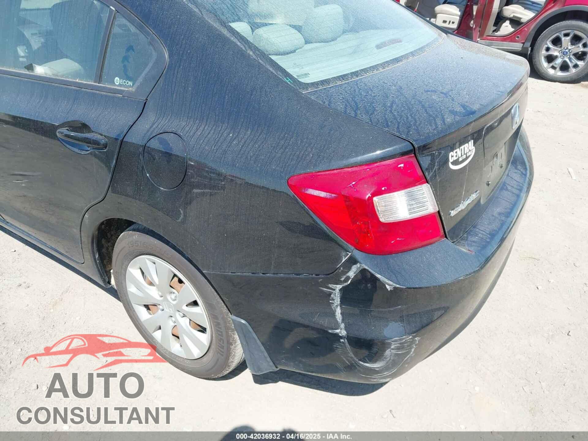 HONDA CIVIC 2012 - 2HGFB2F57CH569237
