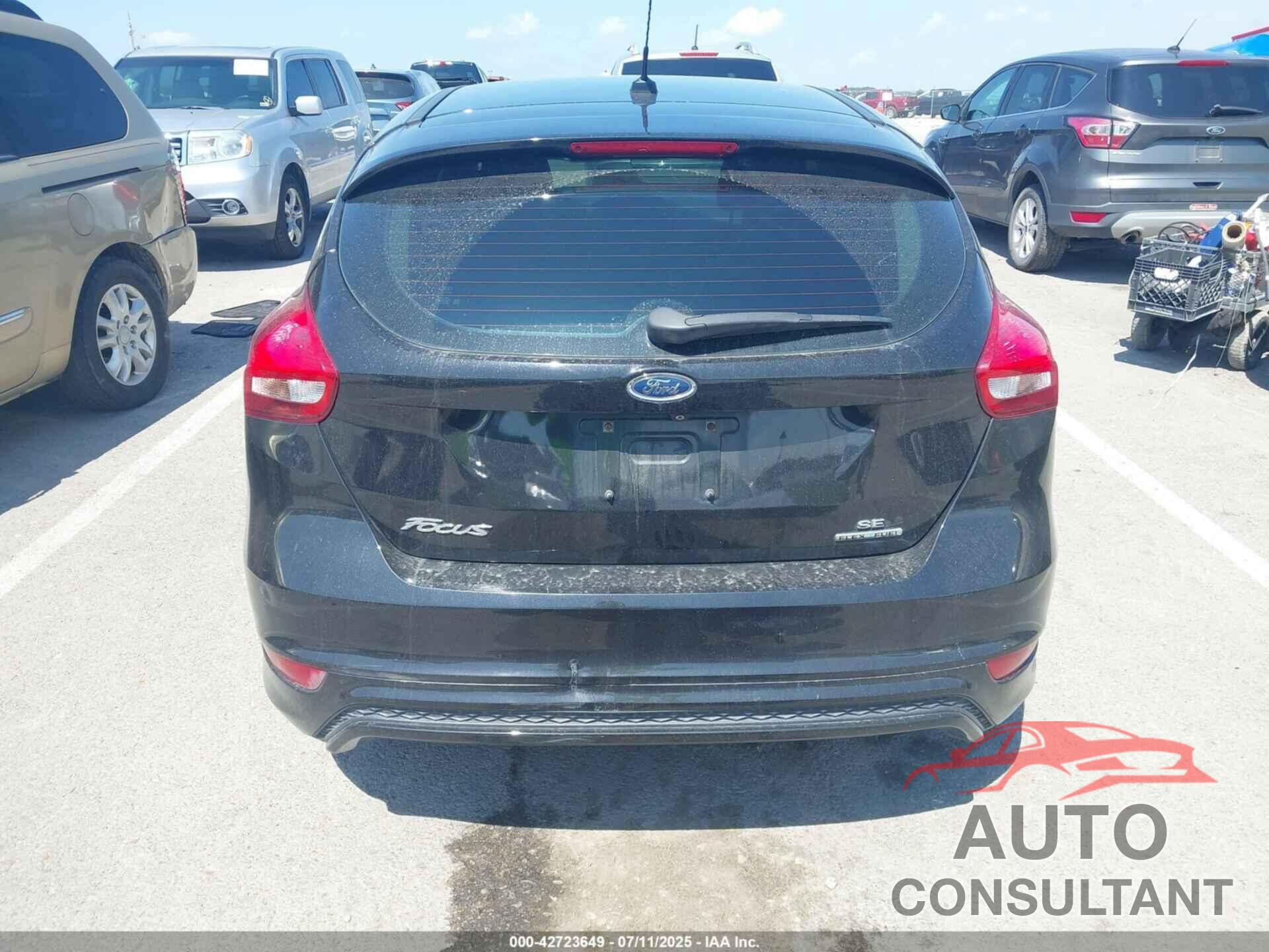 FORD FOCUS 2015 - 1FADP3K23FL210621