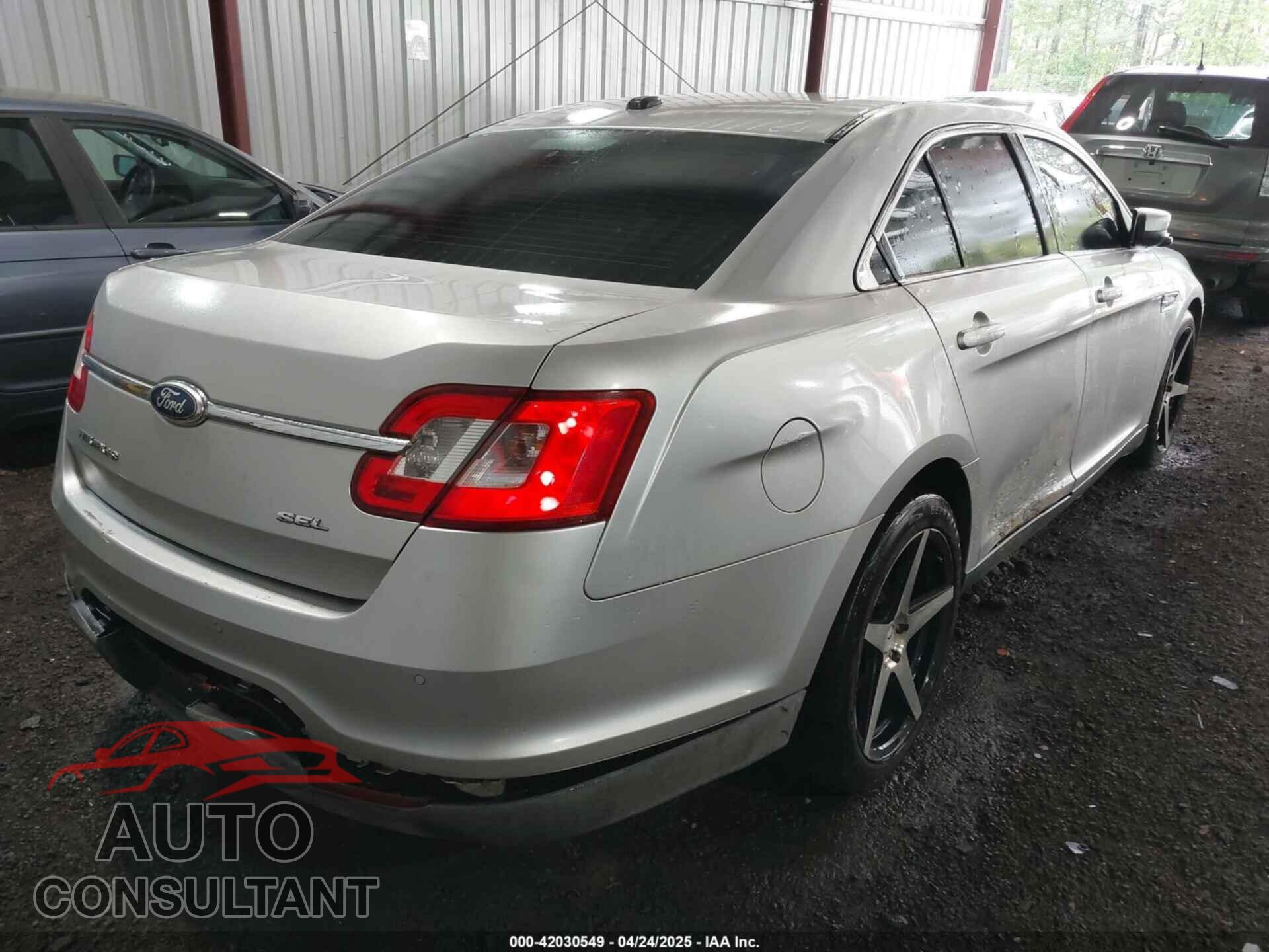 FORD TAURUS 2011 - 1FAHP2EW0BG132800