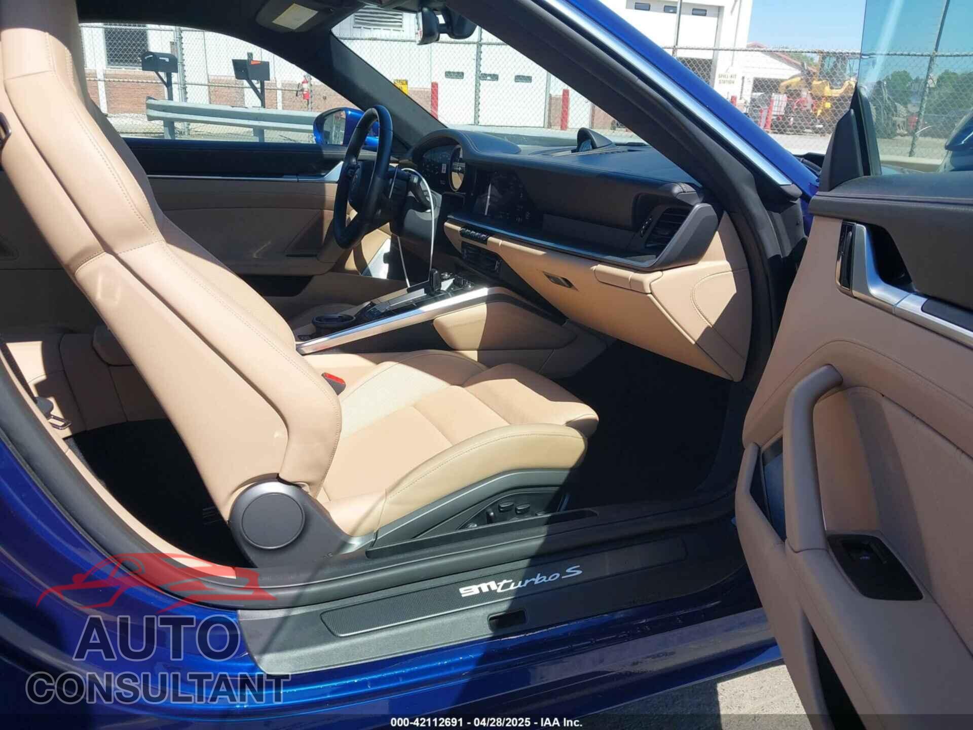 PORSCHE 911 2021 - WP0AD2A99MS258366