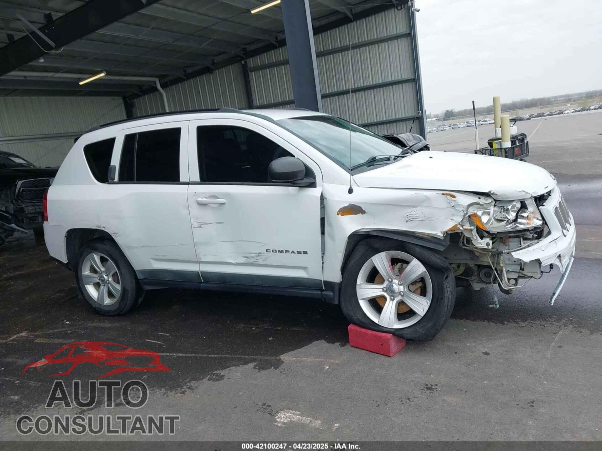 JEEP COMPASS 2012 - 1C4NJCBA8CD500642