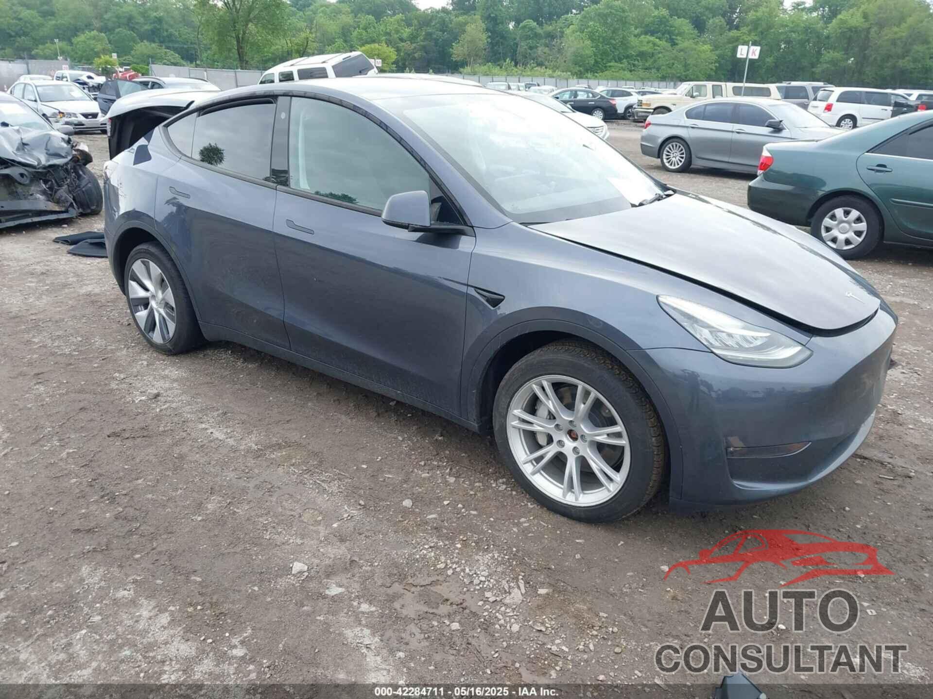 TESLA MODEL Y 2023 - 7SAYGDEE9PA130624