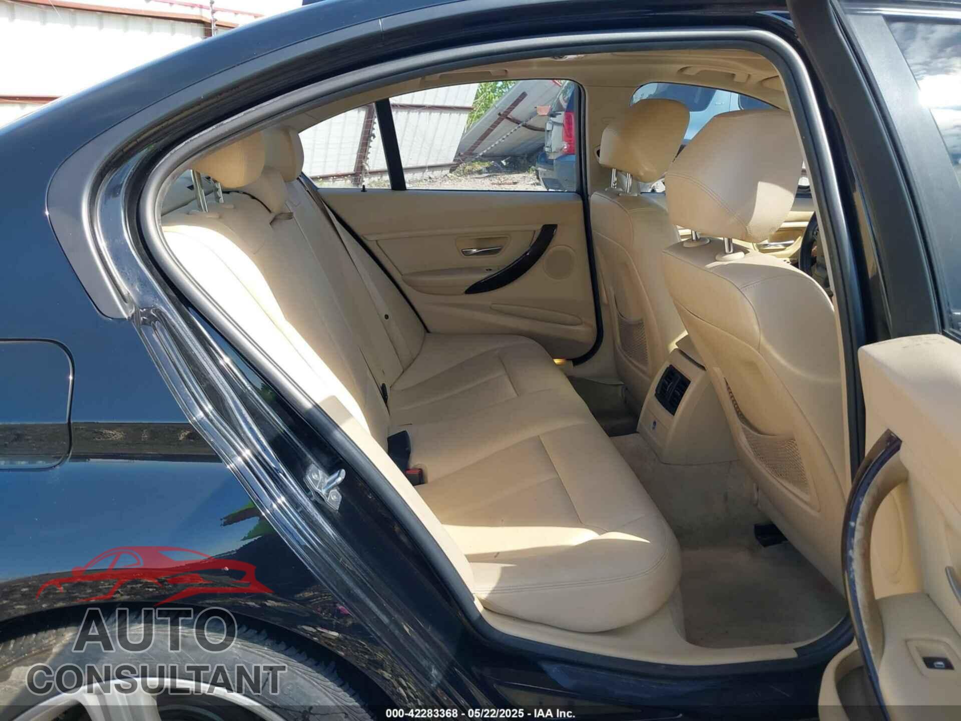 BMW 320I 2015 - WBA3B1C52FP831386
