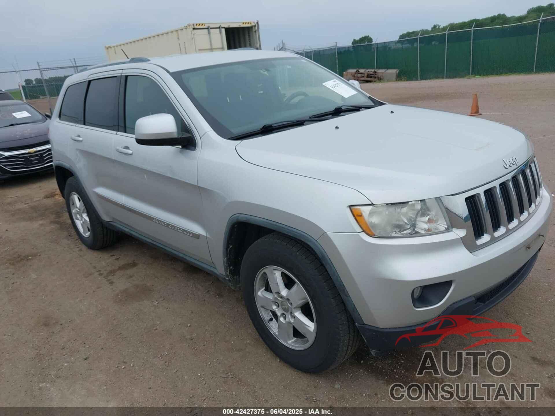 JEEP GRAND CHEROKEE 2011 - 1J4RR4GG4BC561756