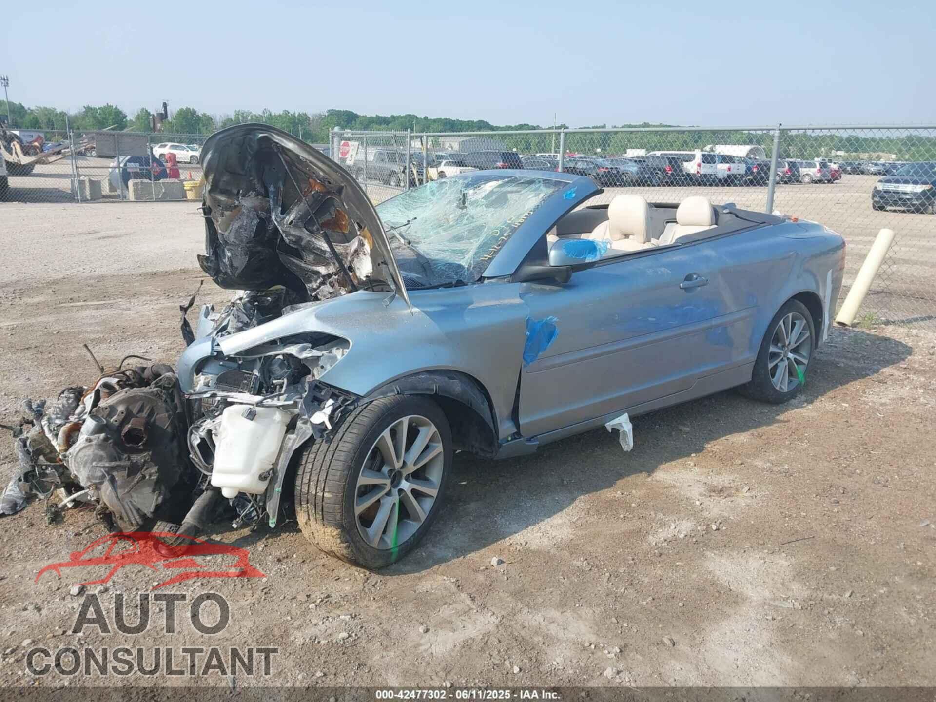 VOLVO C70 2011 - YV1672MC4BJ110286