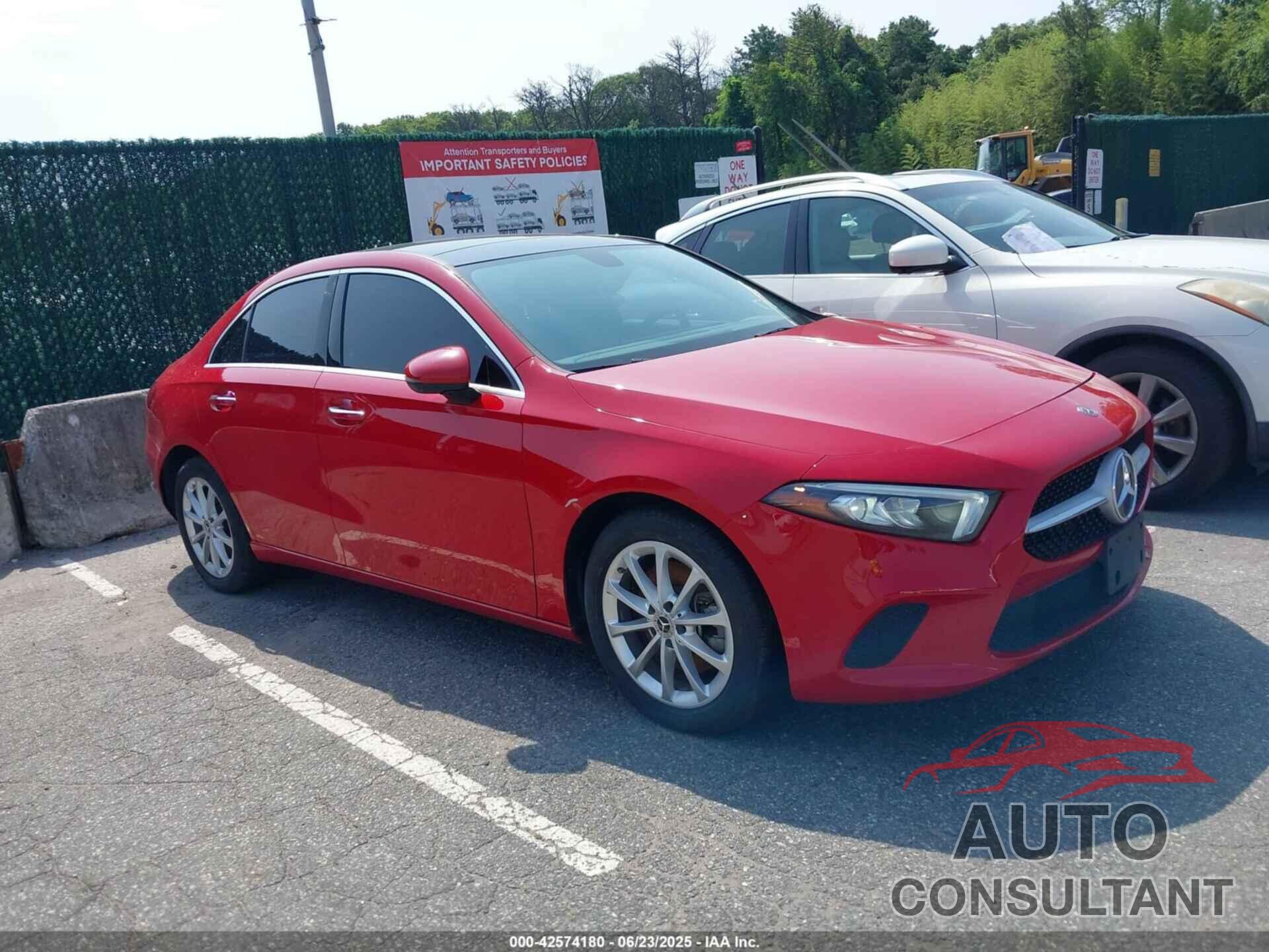 MERCEDES-BENZ A 220 2020 - WDD3G4FBXLW040621