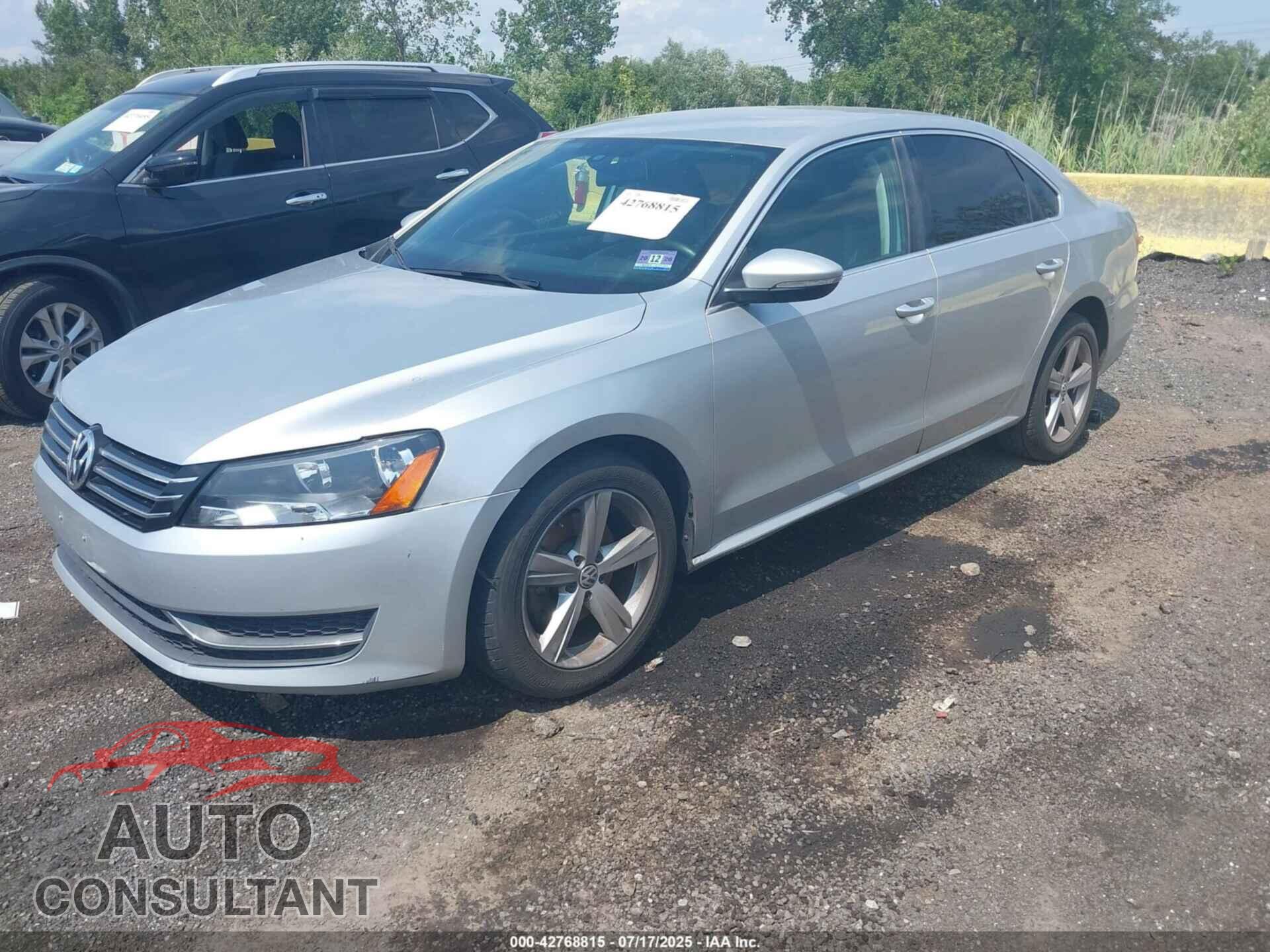 VOLKSWAGEN PASSAT 2012 - 1VWBP7A3XCC048692
