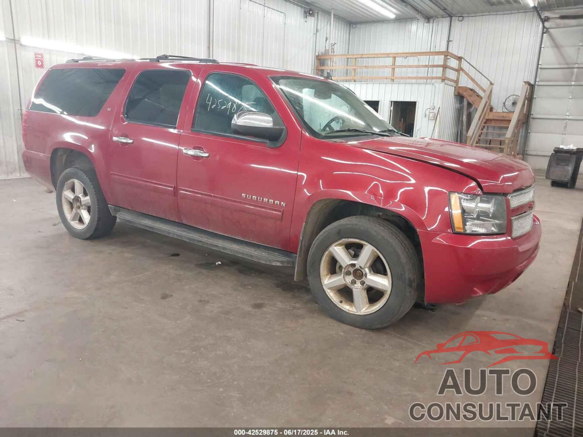 CHEVROLET SUBURBAN 1500 2012 - 1GNSKJE70CR220678