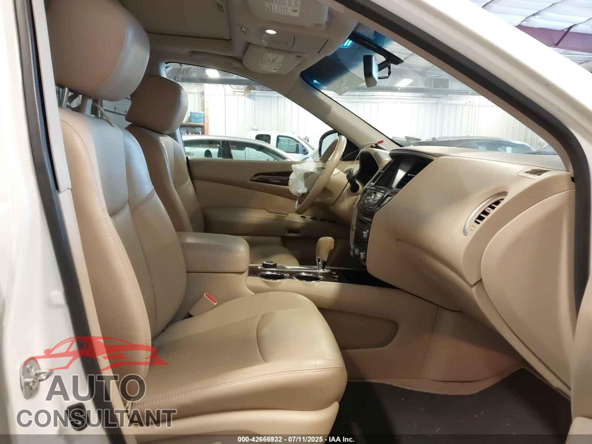 NISSAN PATHFINDER 2014 - 5N1AR2MM9EC647310