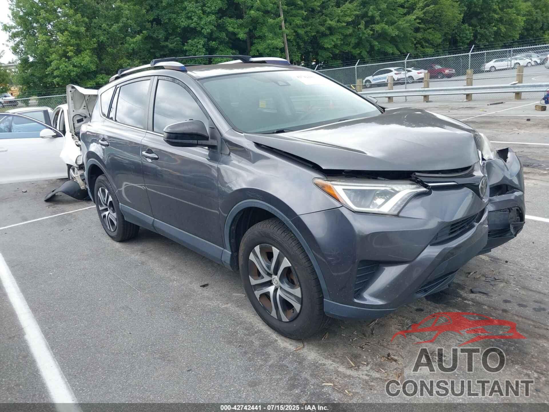 TOYOTA RAV4 2017 - JTMZFREV8HJ704340