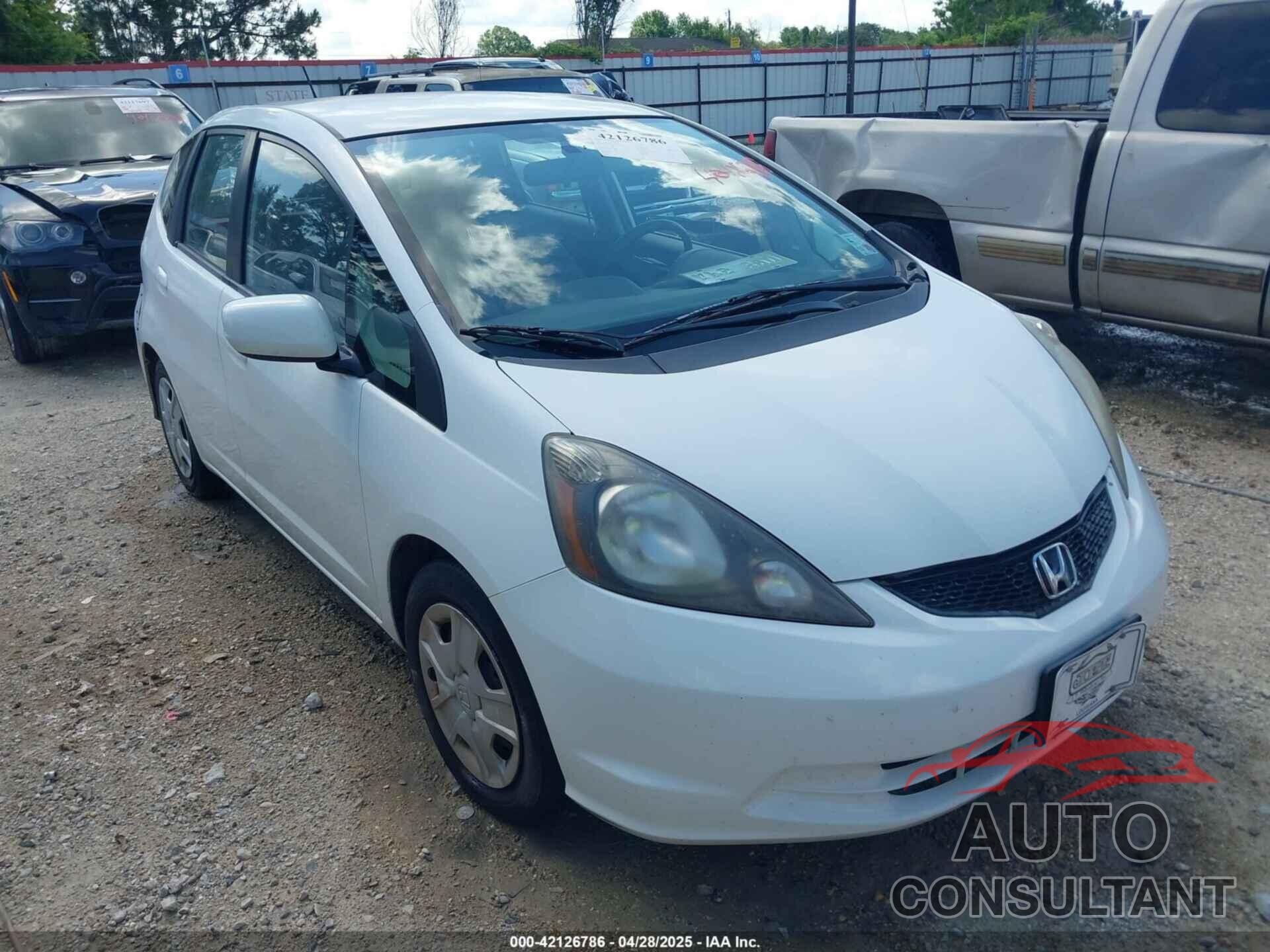 HONDA FIT 2013 - JHMGE8H37DC058171