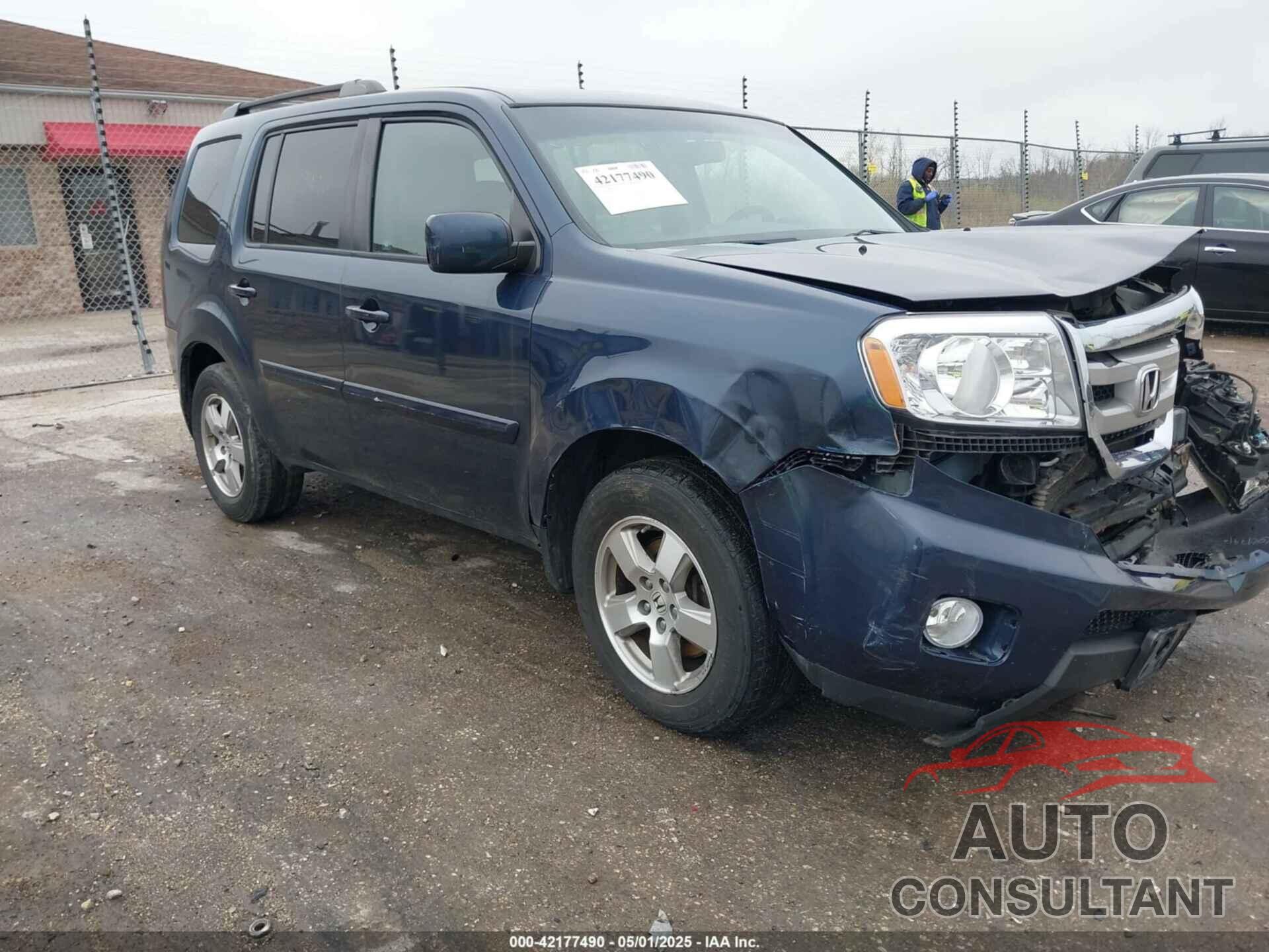 HONDA PILOT 2011 - 5FNYF4H56BB034635
