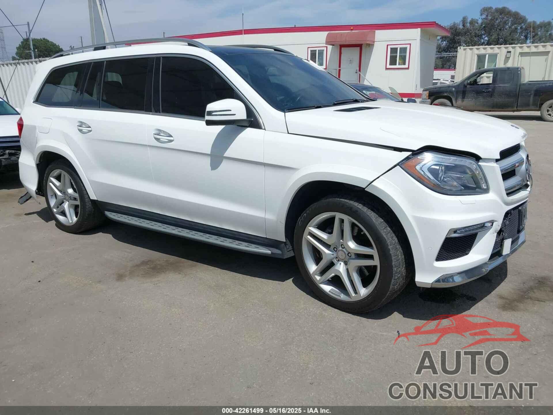 MERCEDES-BENZ GL 550 2015 - 4JGDF7DE4FA479407