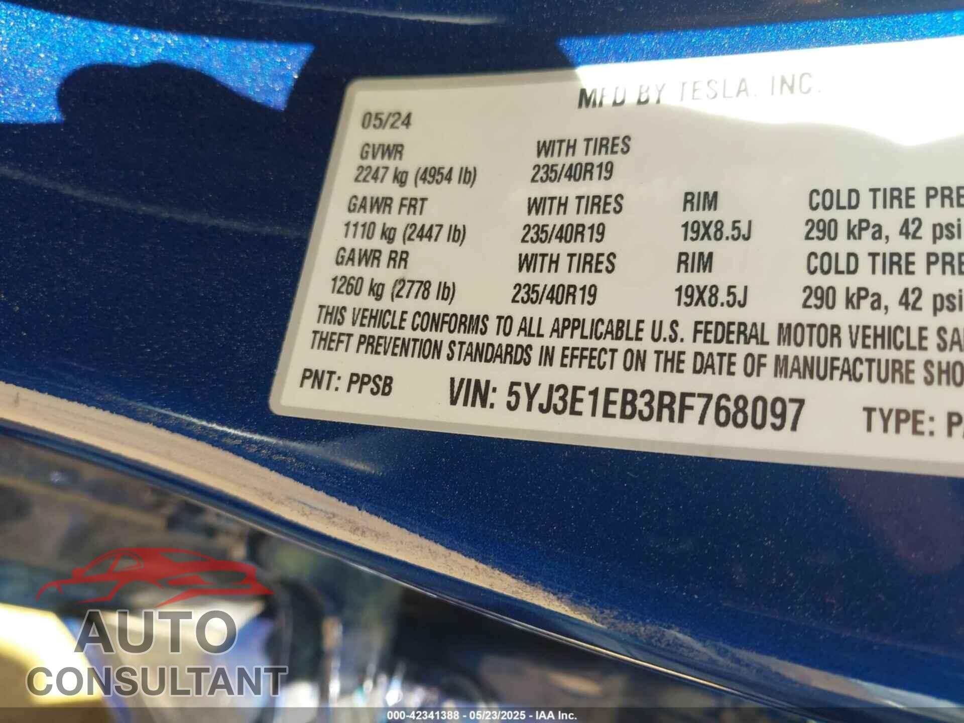 TESLA MODEL 3 2024 - 5YJ3E1EB3RF768097